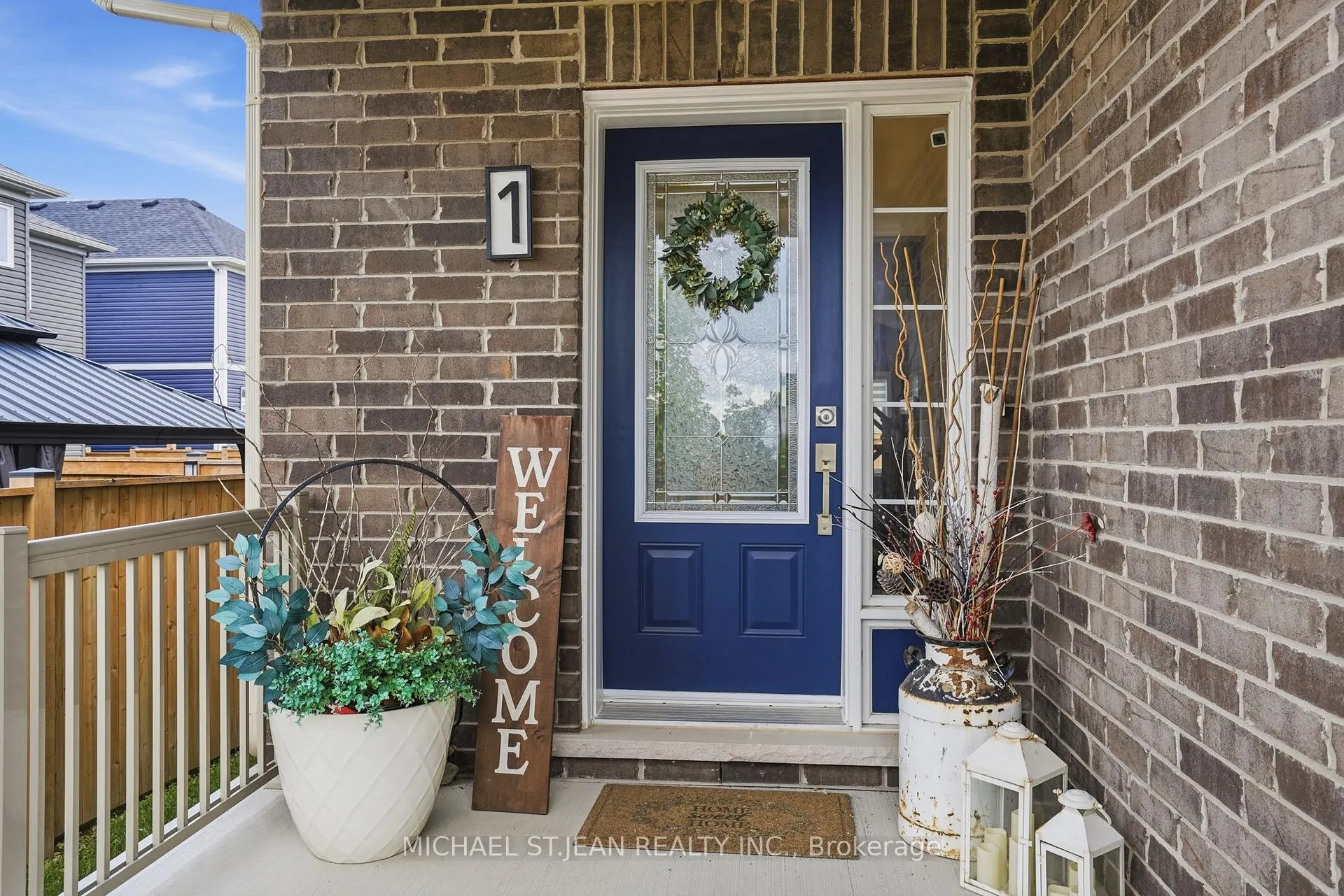 Photo 5 of 1 Bawcutt Crescent, Brant, Paris — HOMEH