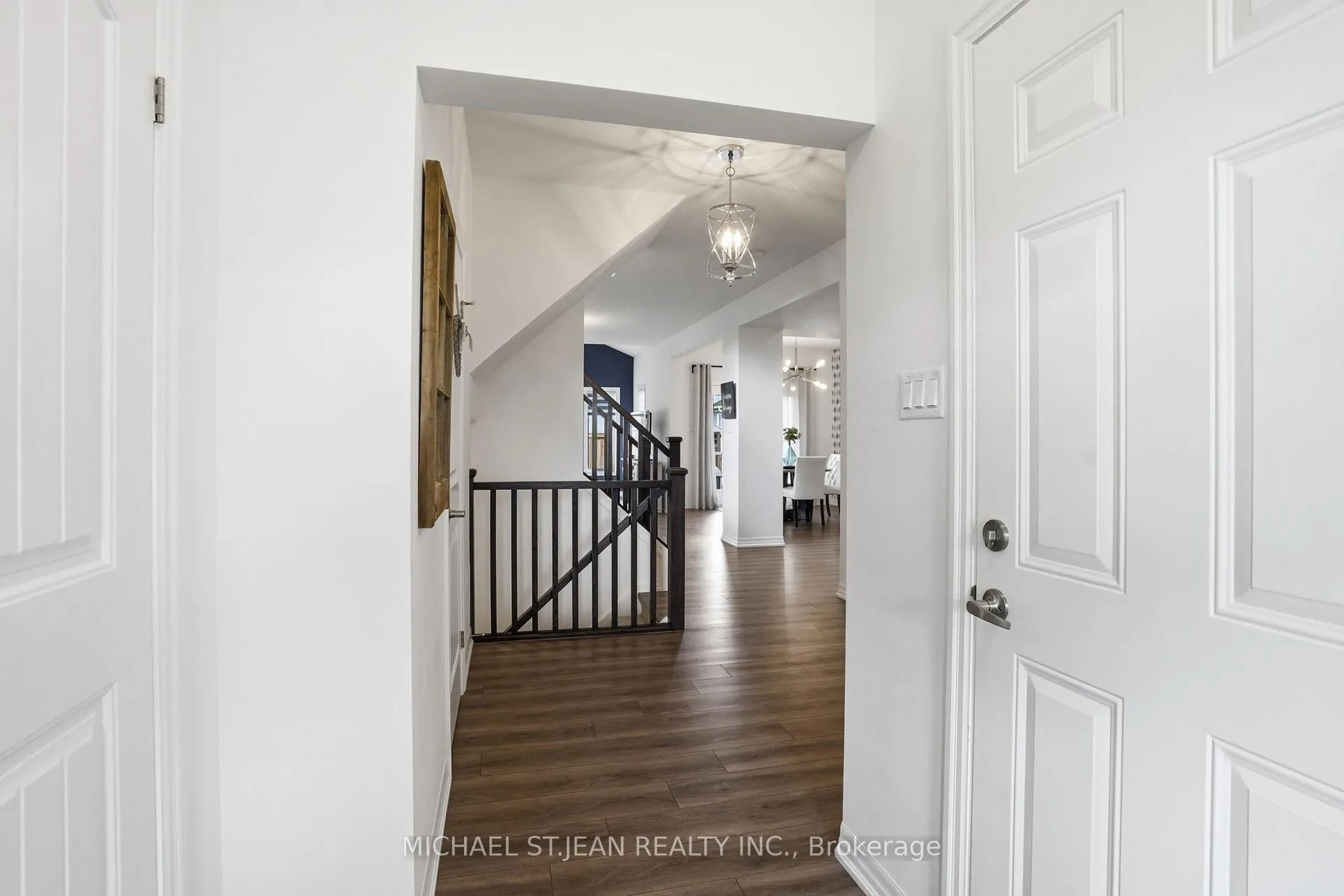 Photo 20 of 1 Bawcutt Crescent, Brant, Paris — HOMEH
