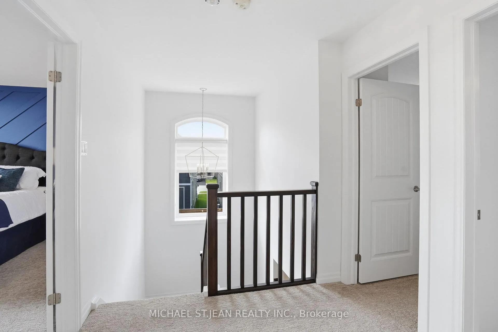 Photo 21 of 1 Bawcutt Crescent, Brant, Paris — HOMEH