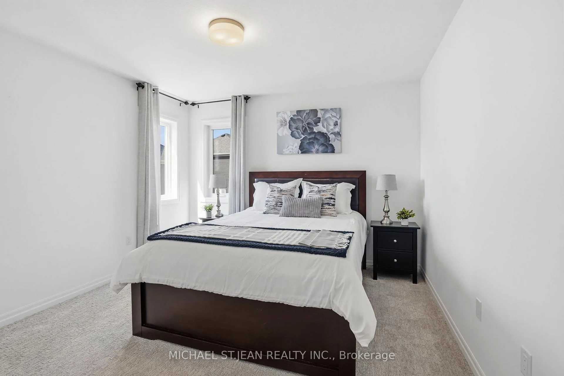 Photo 30 of 1 Bawcutt Crescent, Brant, Paris — HOMEH