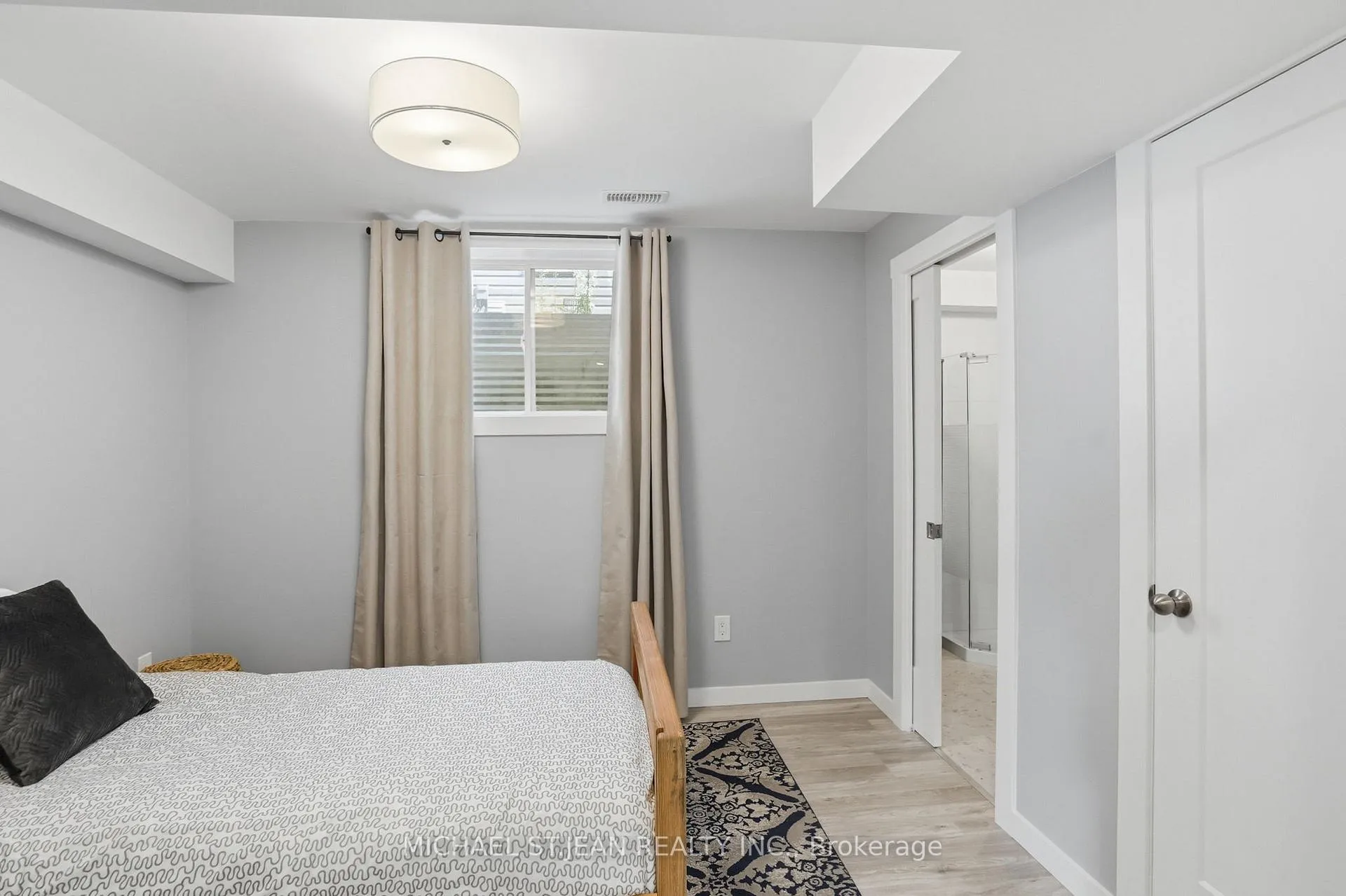 Photo 37 of 1 Bawcutt Crescent, Brant, Paris — HOMEH