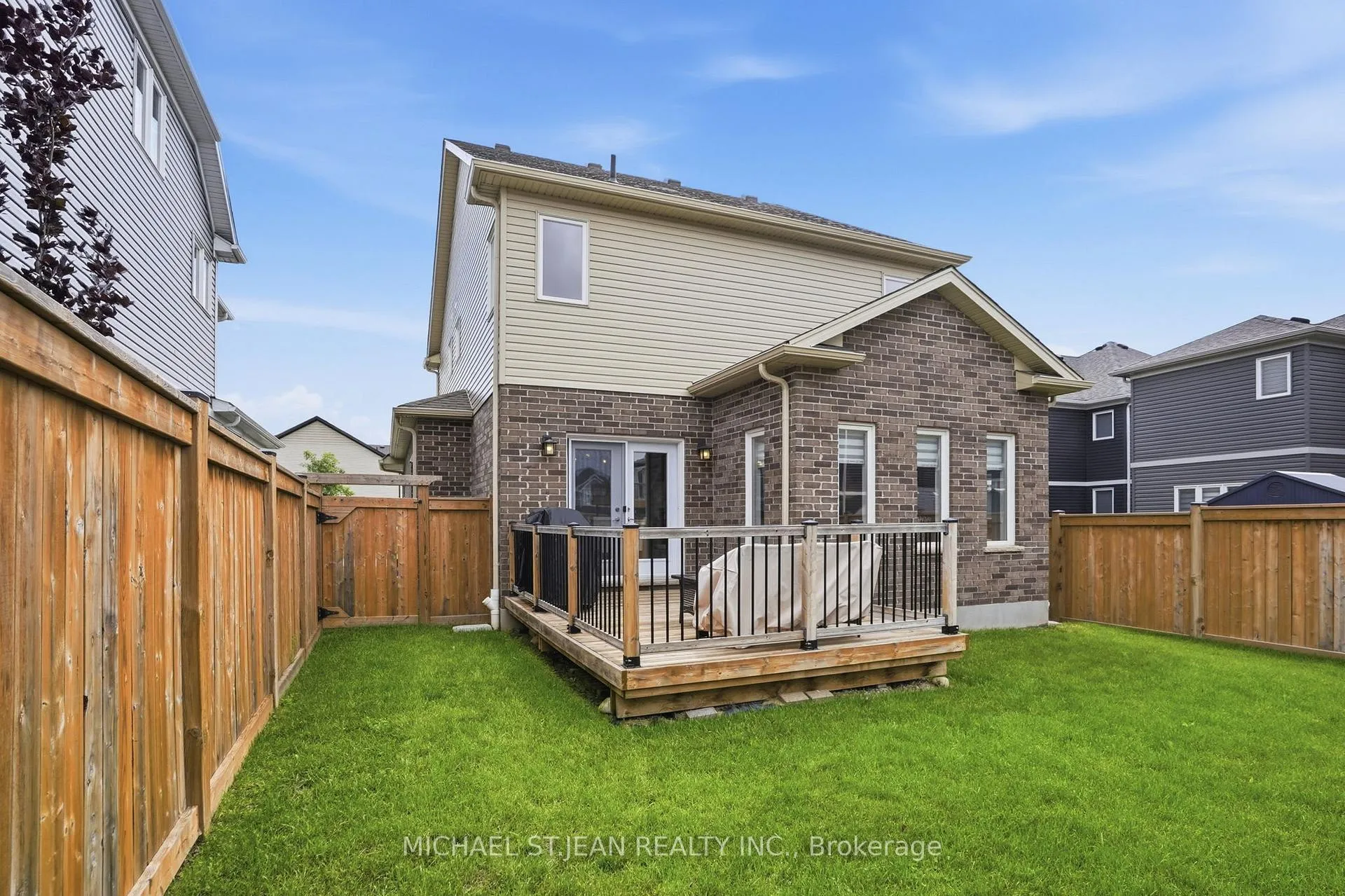 Photo 49 of 1 Bawcutt Crescent, Brant, Paris — HOMEH