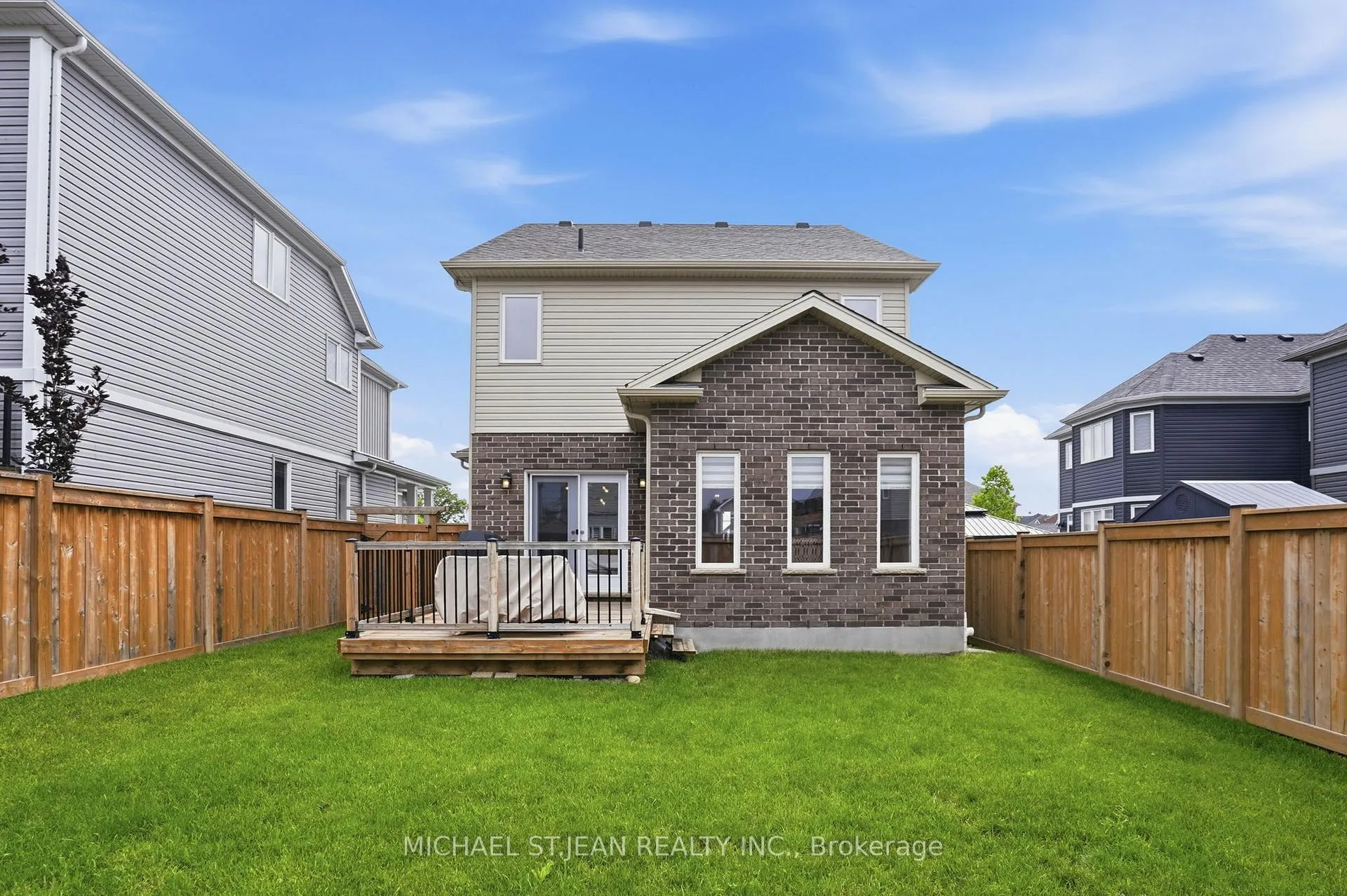 Photo 50 of 1 Bawcutt Crescent, Brant, Paris — HOMEH