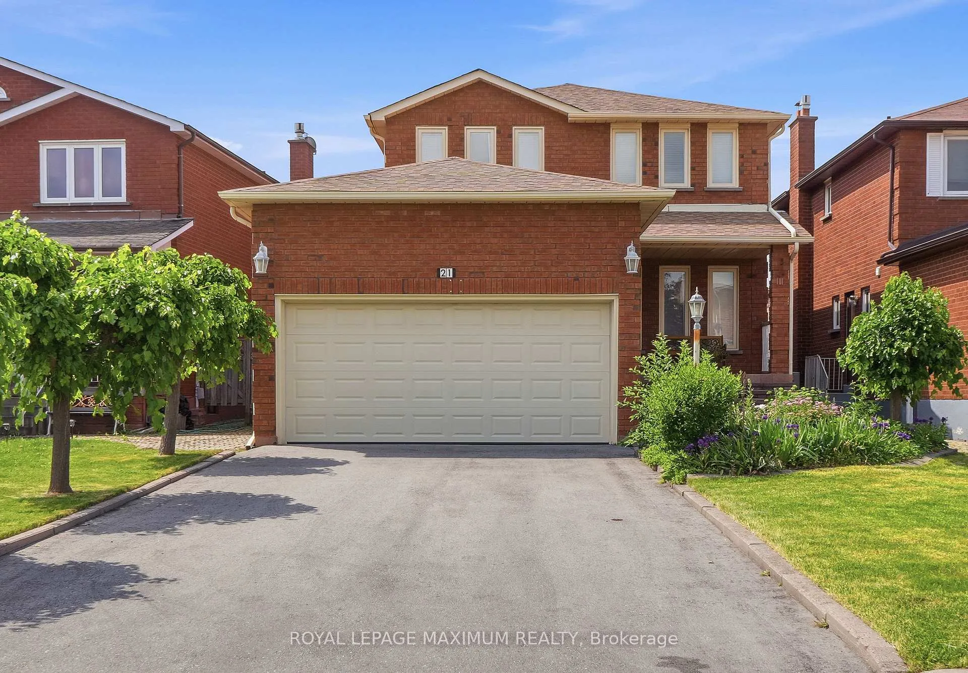Photo 1 of 21 Diamond Street, Vaughan, West Woodbridge — HOMEH