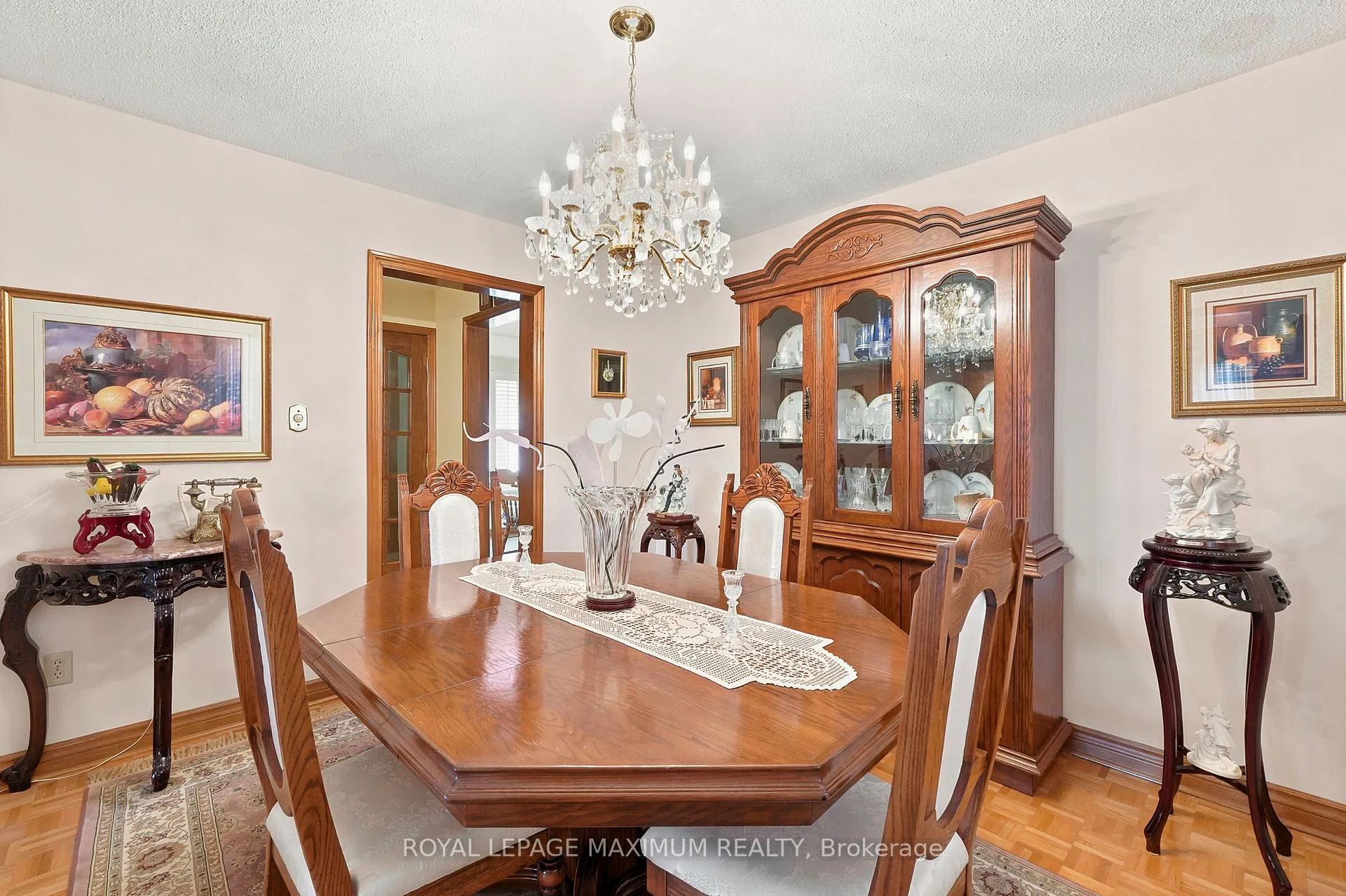 Photo 11 of 21 Diamond Street, Vaughan, West Woodbridge — HOMEH