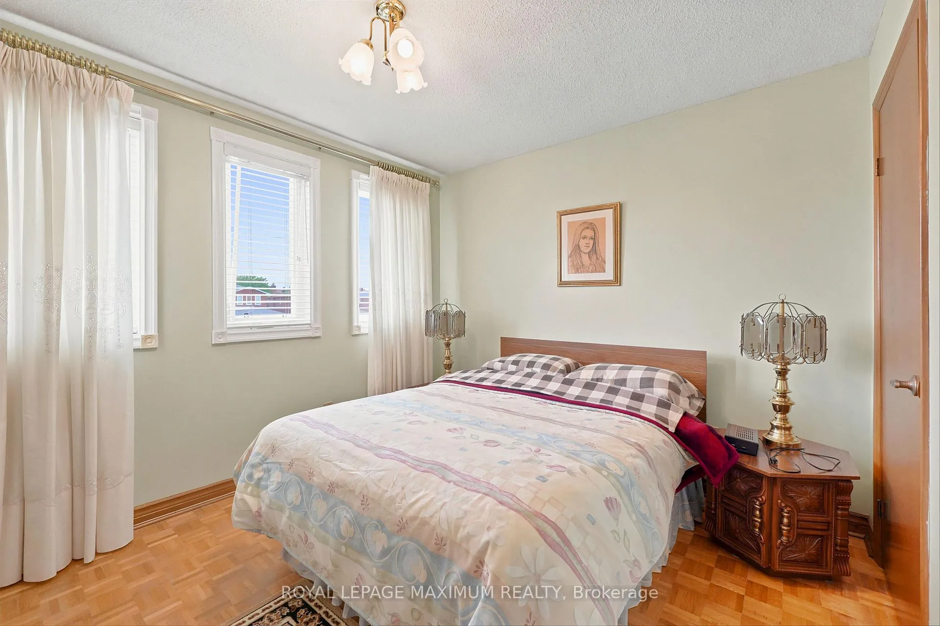 Photo 23 of 21 Diamond Street, Vaughan, West Woodbridge — HOMEH