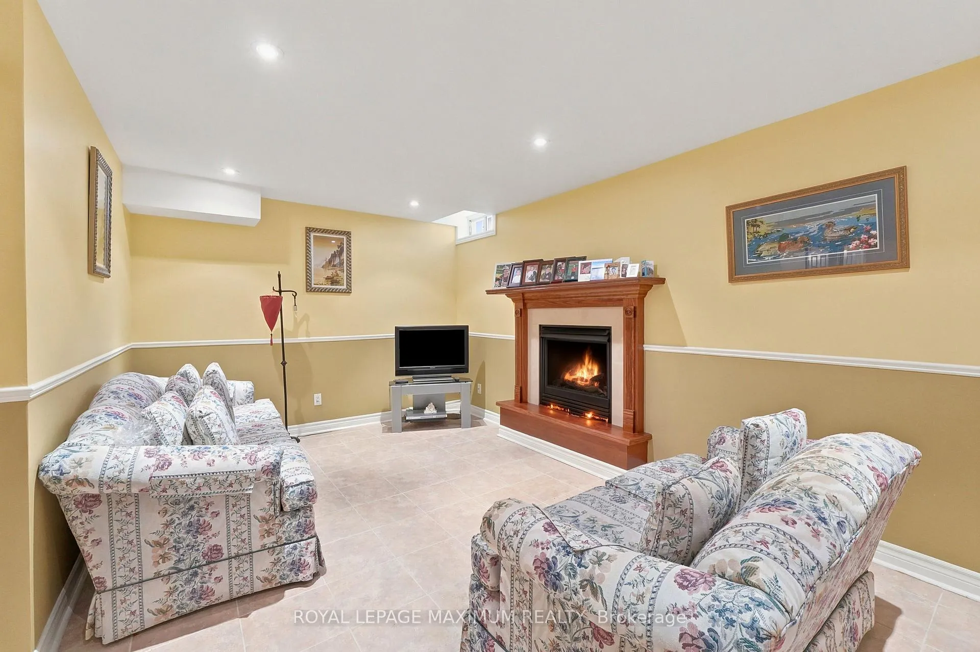Photo 33 of 21 Diamond Street, Vaughan, West Woodbridge — HOMEH