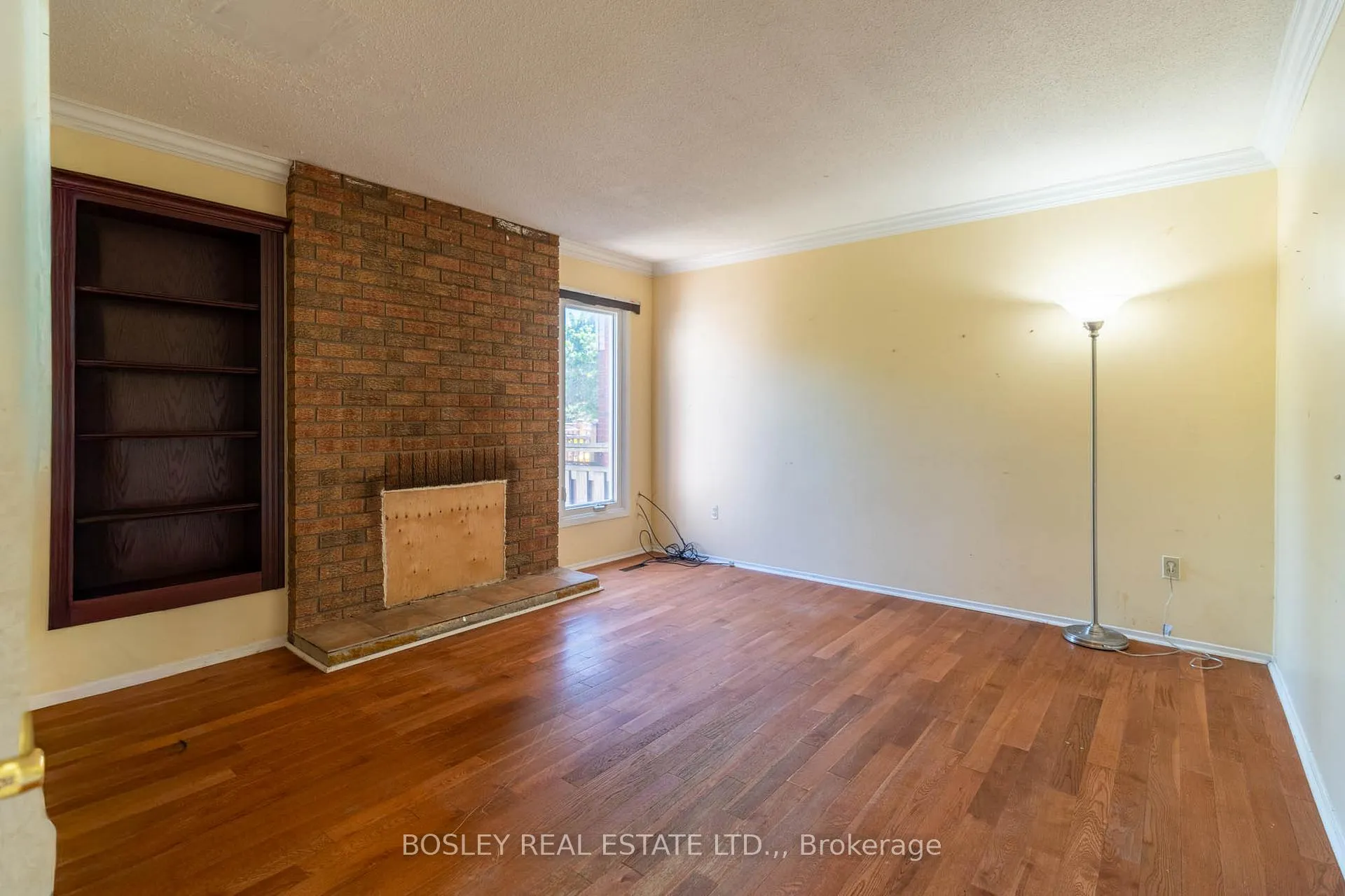 Photo 19 of 6 Floribunda Crescent, Brampton, Bramalea West Industrial — HOMEH