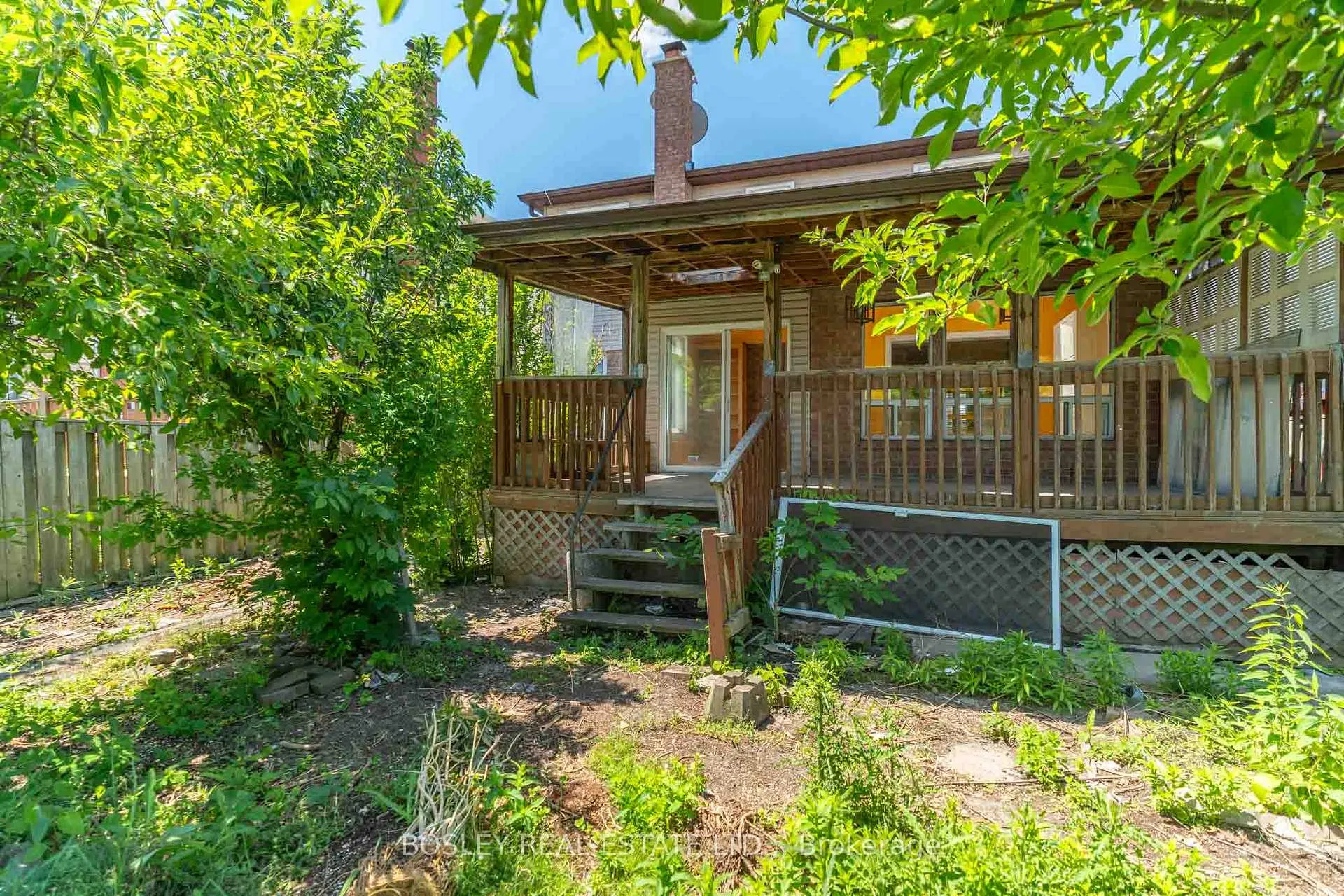 Photo 38 of 6 Floribunda Crescent, Brampton, Bramalea West Industrial — HOMEH