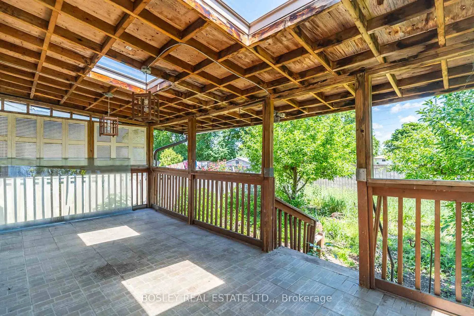 Photo 43 of 6 Floribunda Crescent, Brampton, Bramalea West Industrial — HOMEH