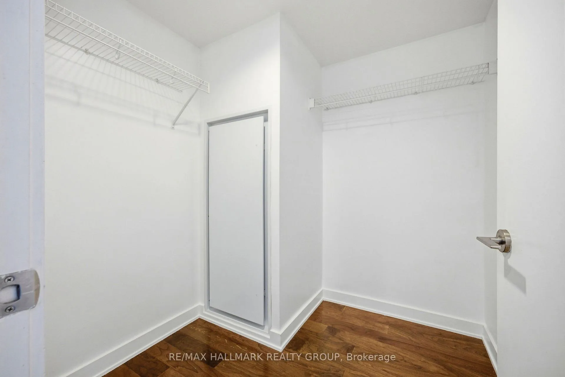 Photo 5 of Unit 645, 340 McLeod Street, Ottawa, Ottawa Centre — HOMEH