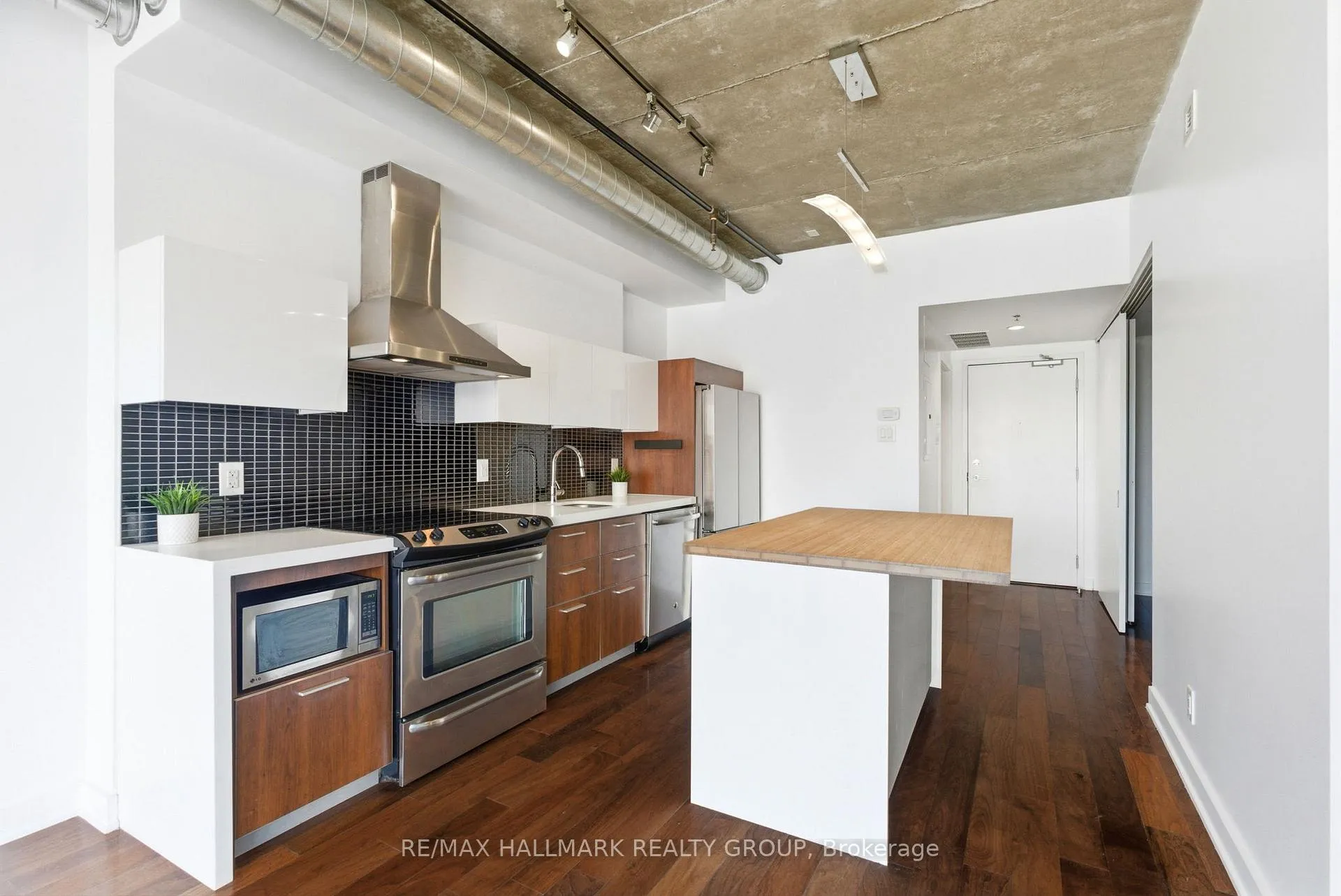 Photo 11 of Unit 645, 340 McLeod Street, Ottawa, Ottawa Centre — HOMEH