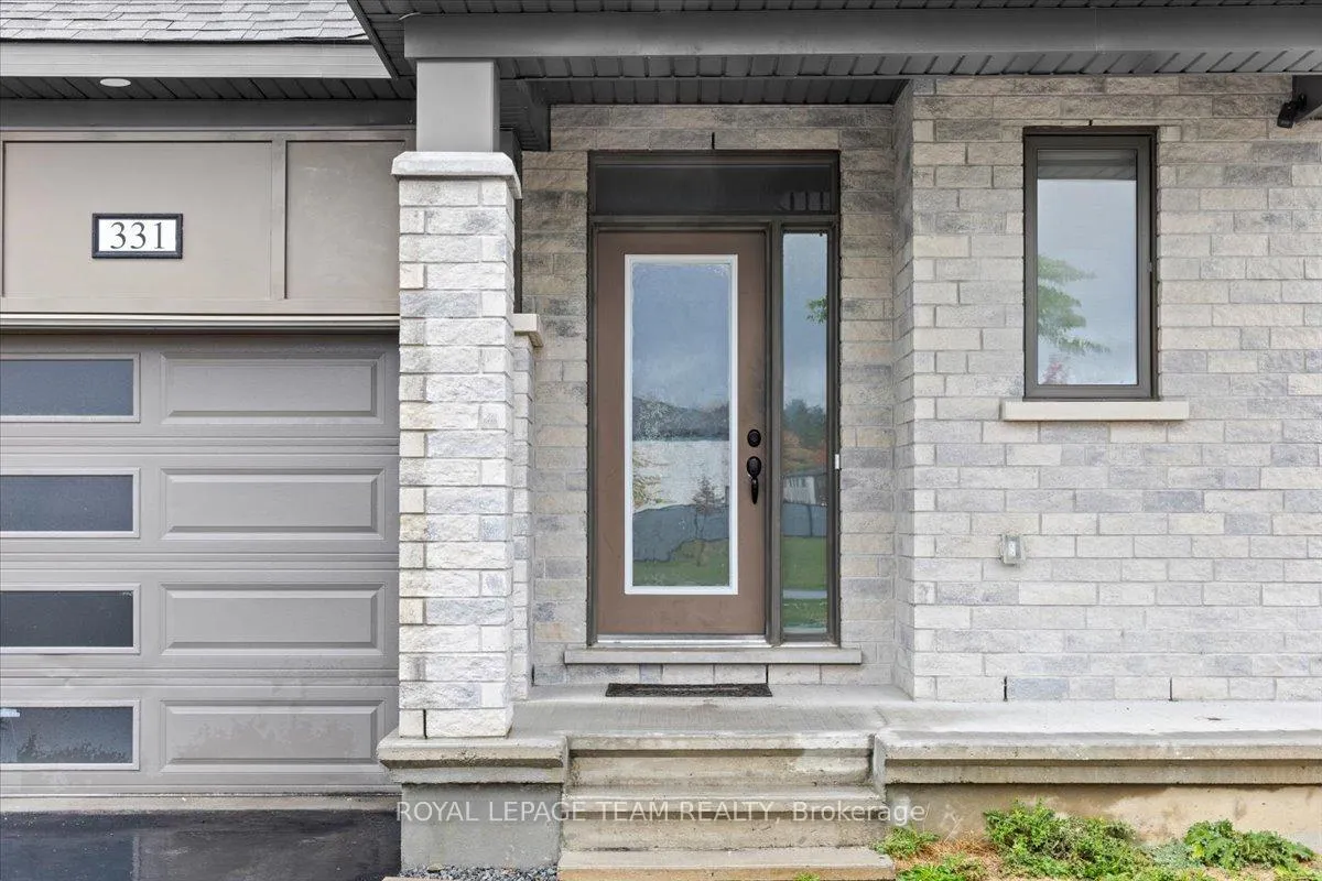 Photo 2 of 331 Crossway Terrace, Ottawa, Stittsville (North) — HOMEH