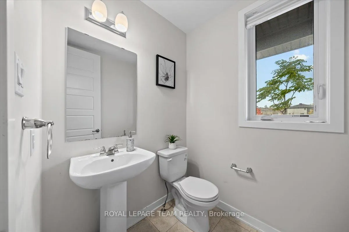 Photo 4 of 331 Crossway Terrace, Ottawa, Stittsville (North) — HOMEH