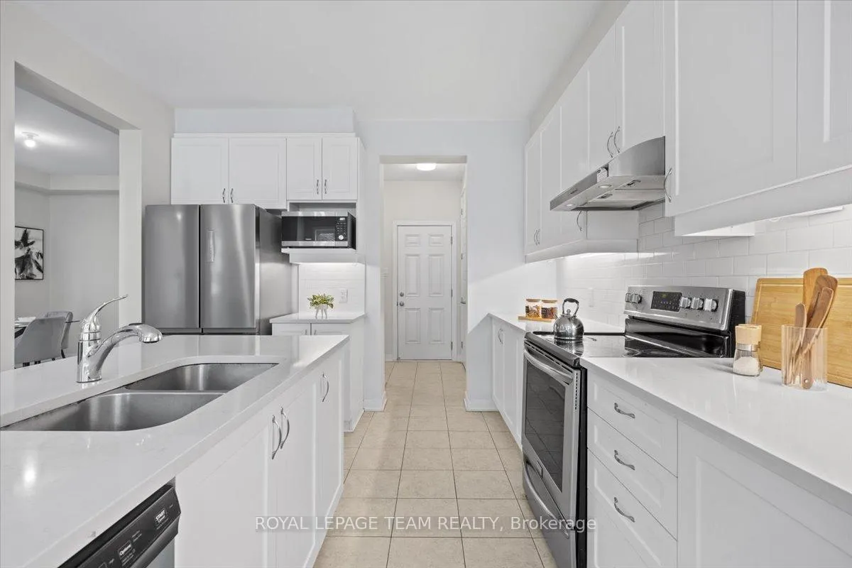 Photo 10 of 331 Crossway Terrace, Ottawa, Stittsville (North) — HOMEH