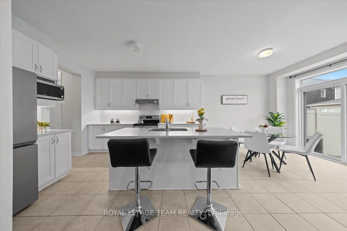 Photo 12 of 331 Crossway Terrace, Ottawa, Stittsville (North) — HOMEH
