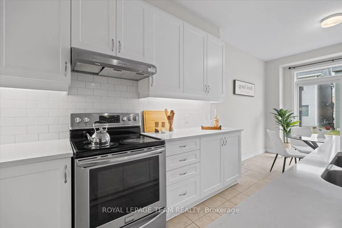 Photo 14 of 331 Crossway Terrace, Ottawa, Stittsville (North) — HOMEH