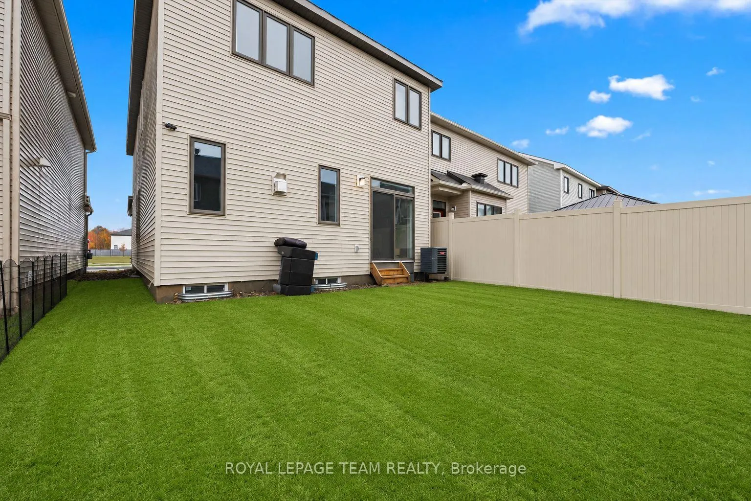 Photo 38 of 331 Crossway Terrace, Ottawa, Stittsville (North) — HOMEH