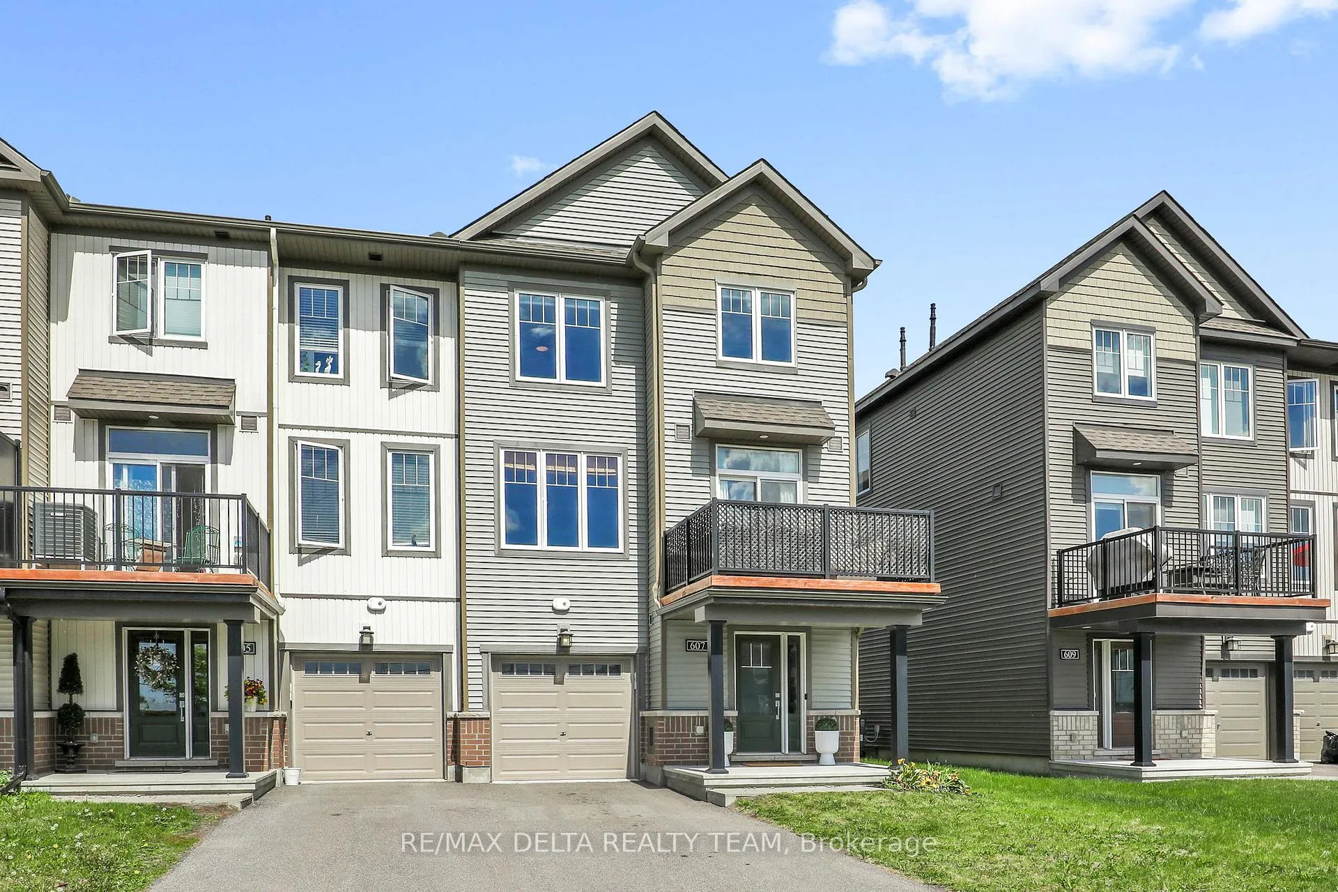 Photo 2 of 607 Prominence Way, Ottawa, Avalon East — HOMEH