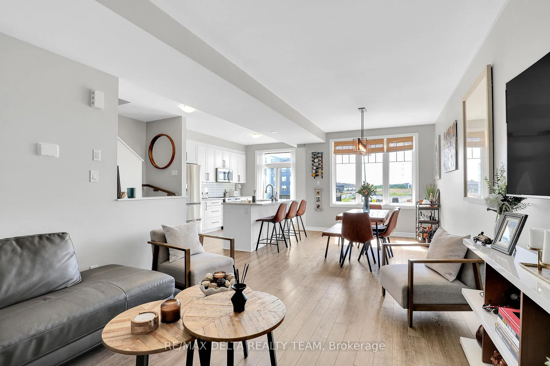 Photo 9 of 607 Prominence Way, Ottawa, Avalon East — HOMEH