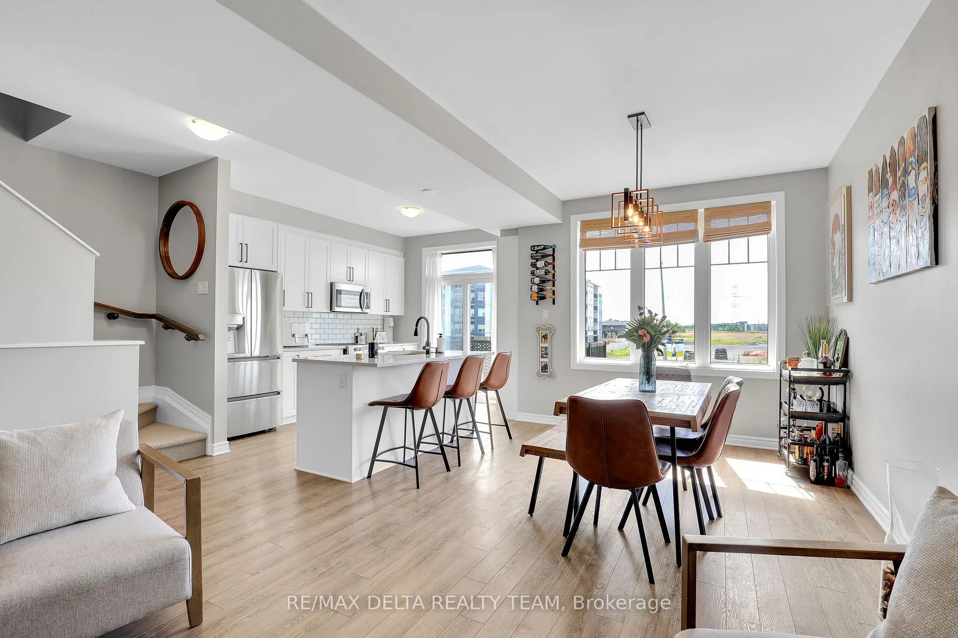 Photo 10 of 607 Prominence Way, Ottawa, Avalon East — HOMEH