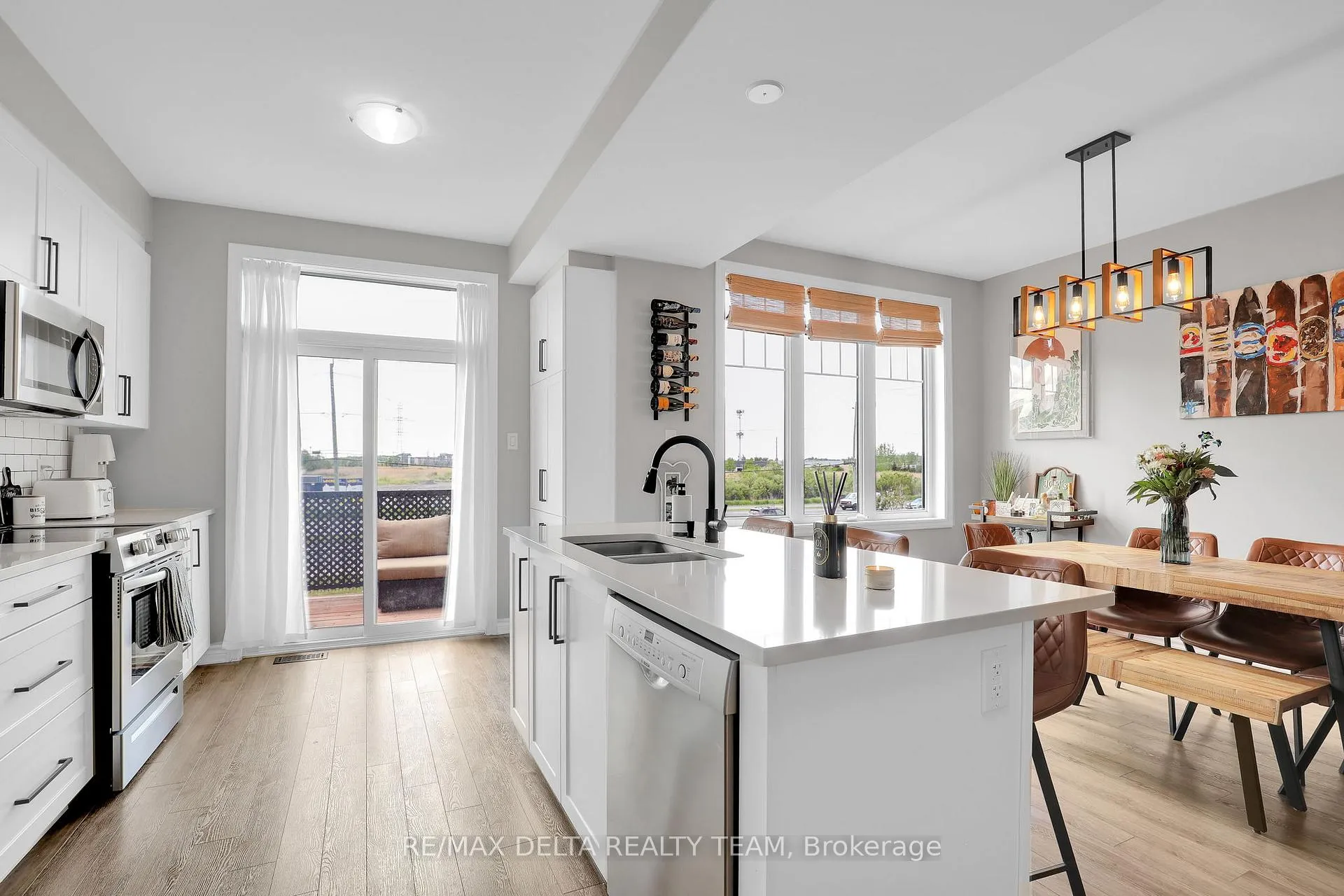 Photo 20 of 607 Prominence Way, Ottawa, Avalon East — HOMEH