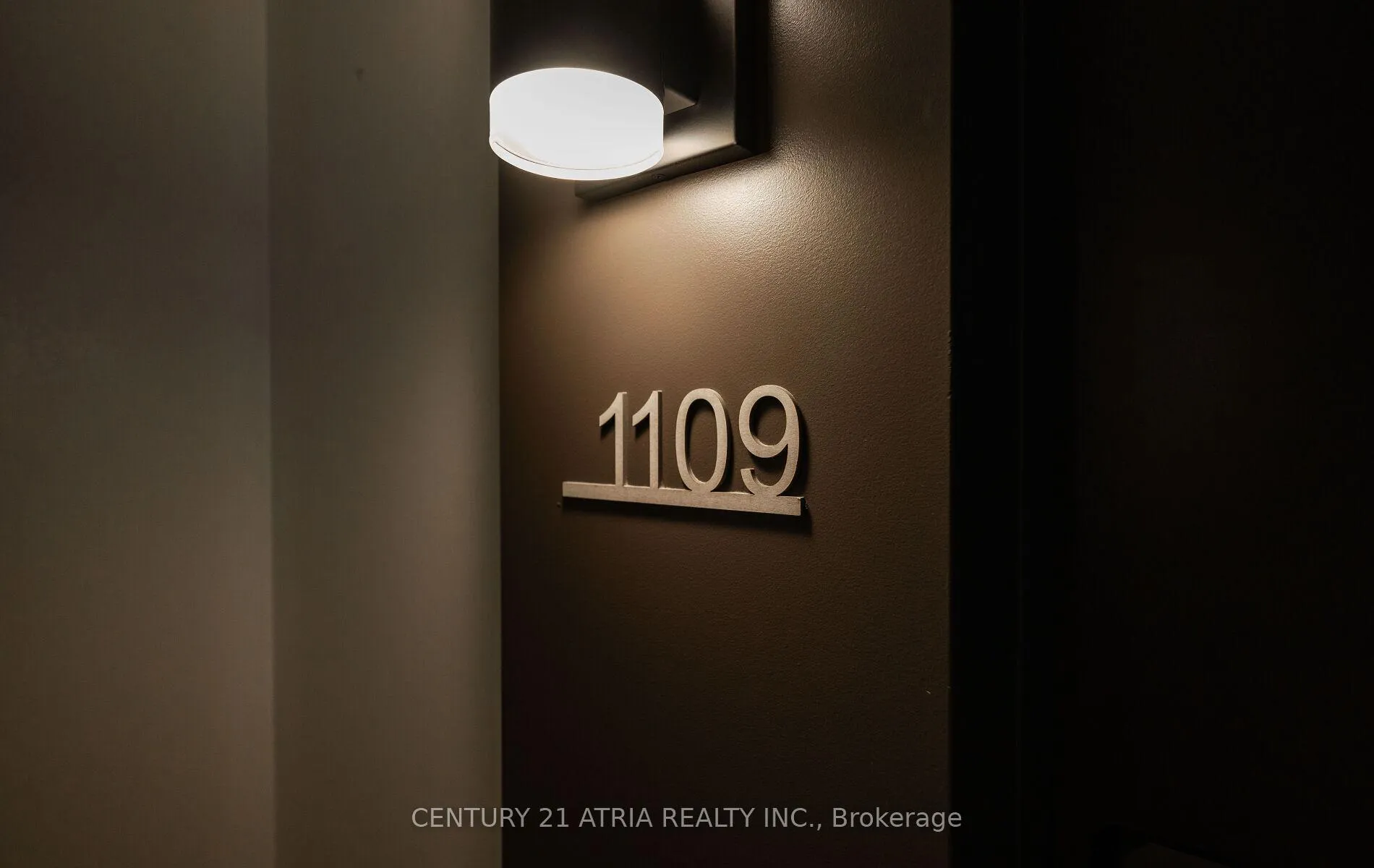 Photo 3 of Unit 1109, 2075 Lakeshore Road, Burlington, Brant — HOMEH