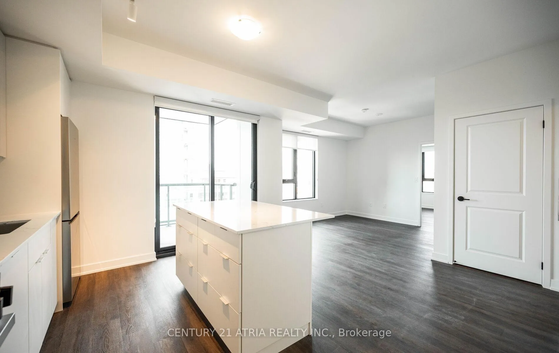 Photo 5 of Unit 1109, 2075 Lakeshore Road, Burlington, Brant — HOMEH