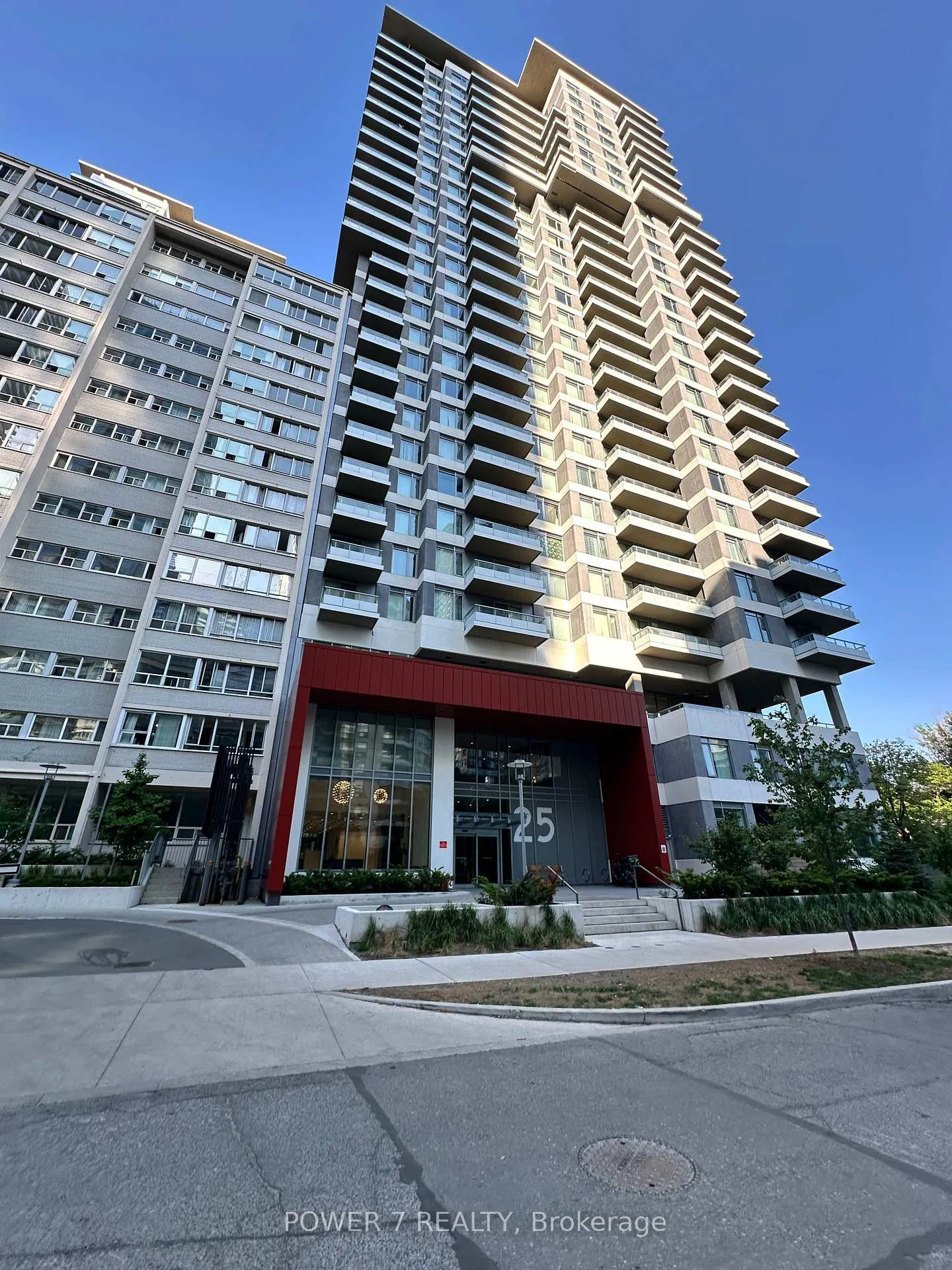 Front of Unit 2801, 25 Holly Street