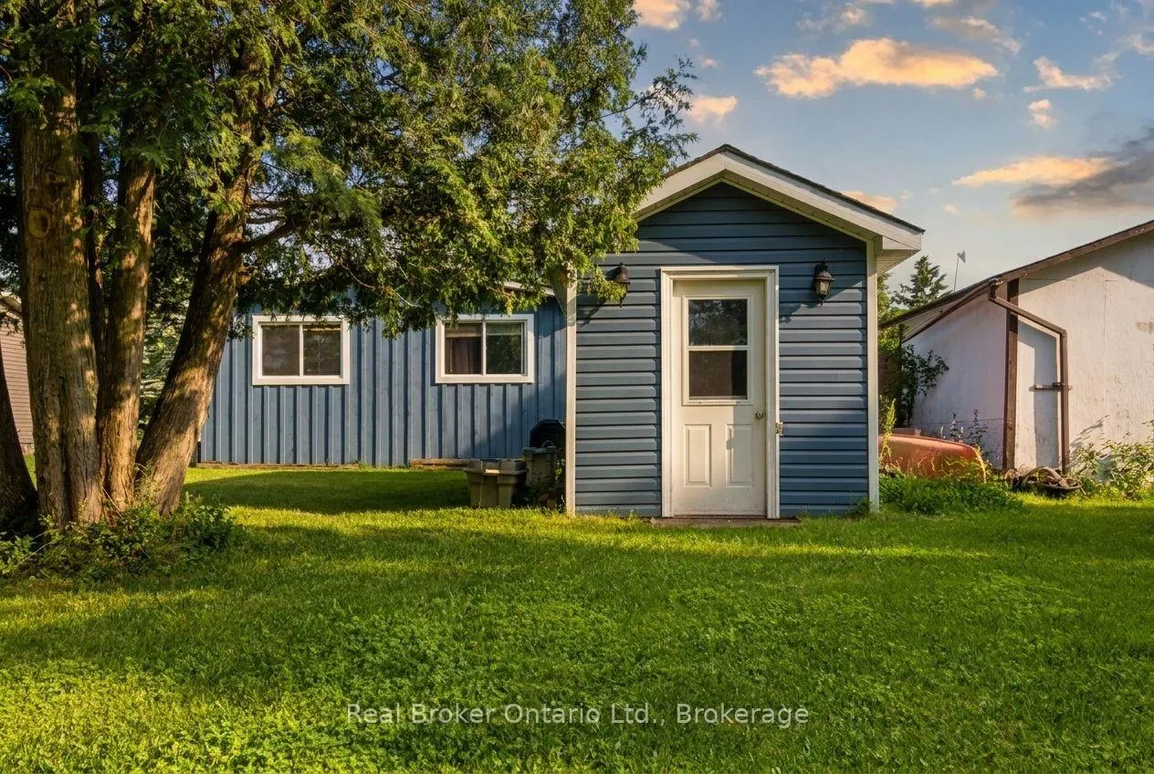 Photo 25 of 105 Meadows Drive, West Grey — HOMEH