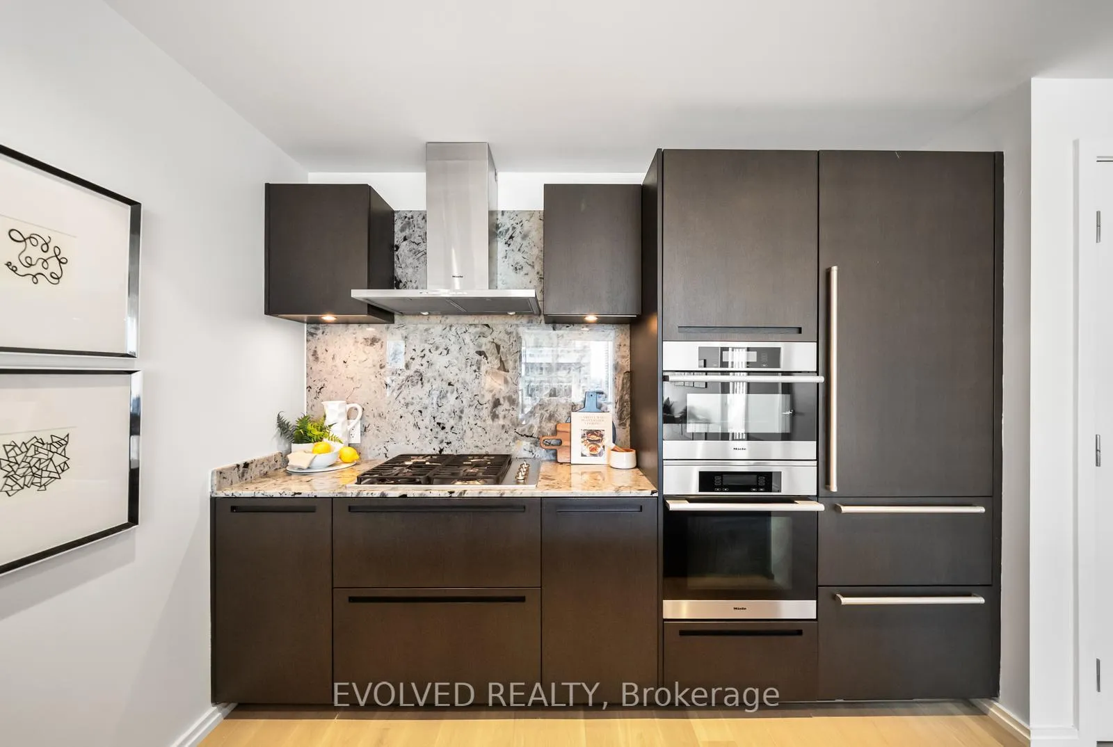 Photo 7 of Unit 3304, 180 University Avenue, Toronto, Bay Street Corridor — HOMEH