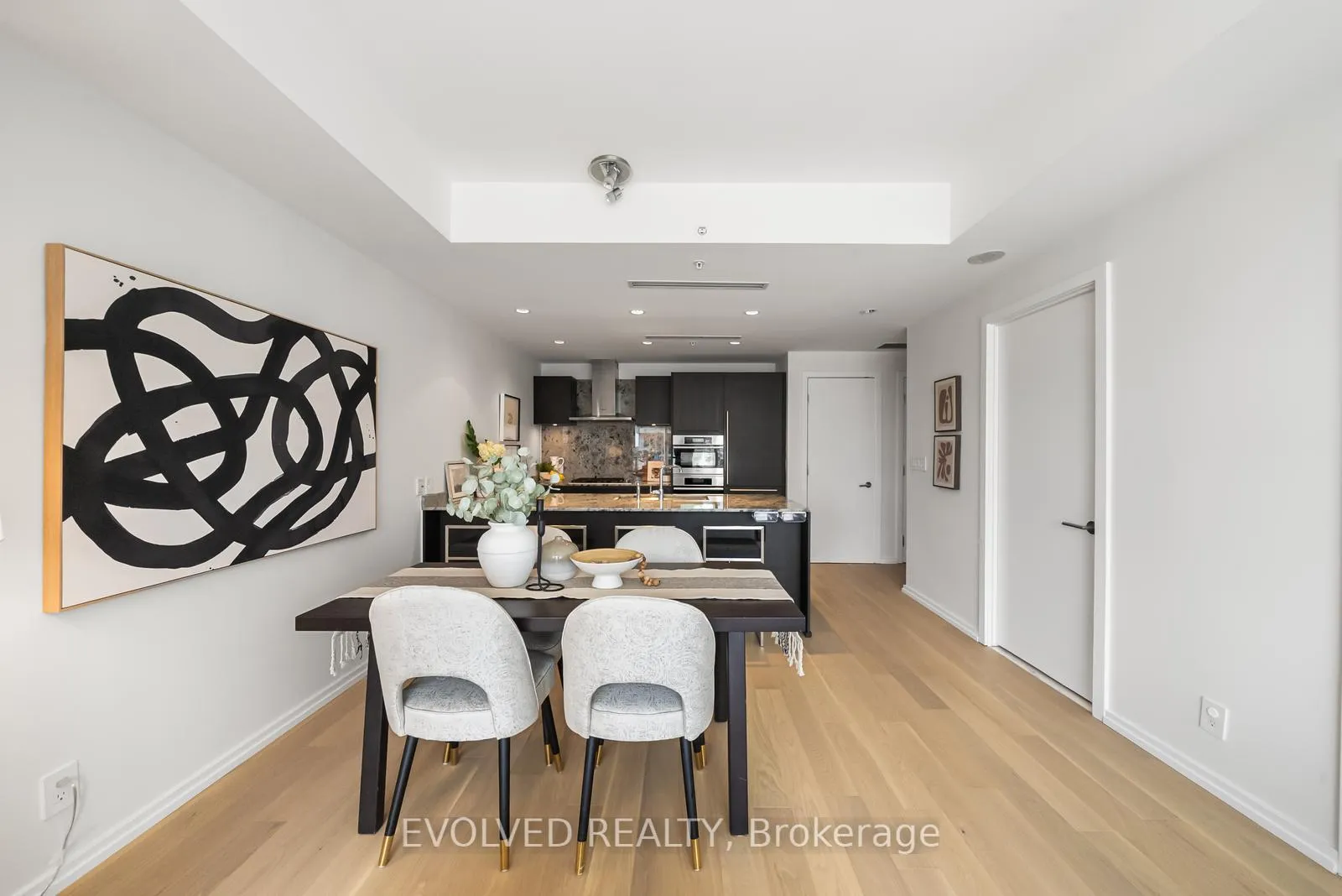 Photo 14 of Unit 3304, 180 University Avenue, Toronto, Bay Street Corridor — HOMEH