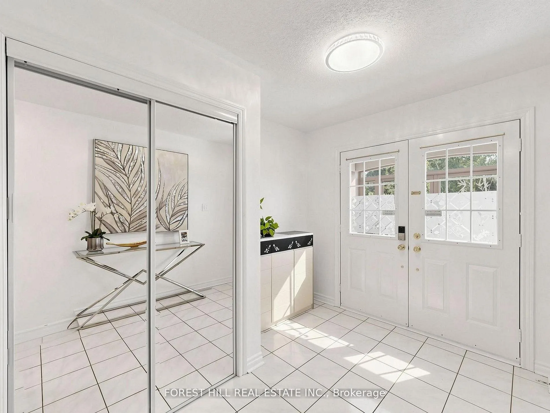 Photo 3 of 72 Weatherill Road, Markham, Berczy — HOMEH