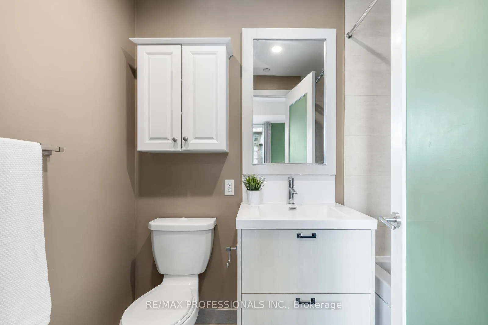 Photo 15 of Unit 505, 38 Cameron Street, Toronto, Kensington-Chinatown — HOMEH