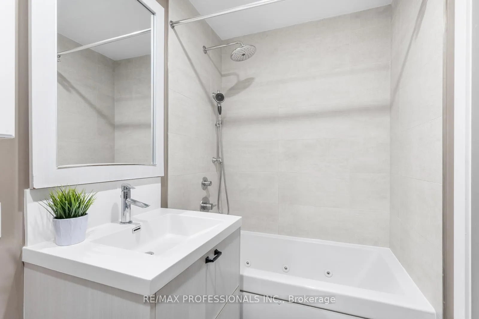 Photo 16 of Unit 505, 38 Cameron Street, Toronto, Kensington-Chinatown — HOMEH
