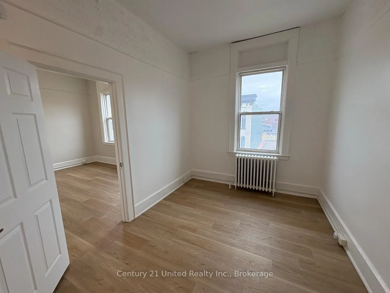Photo 5 of Unit 4, 172.5 Hunter Street W, Peterborough, Town Ward 3 — HOMEH