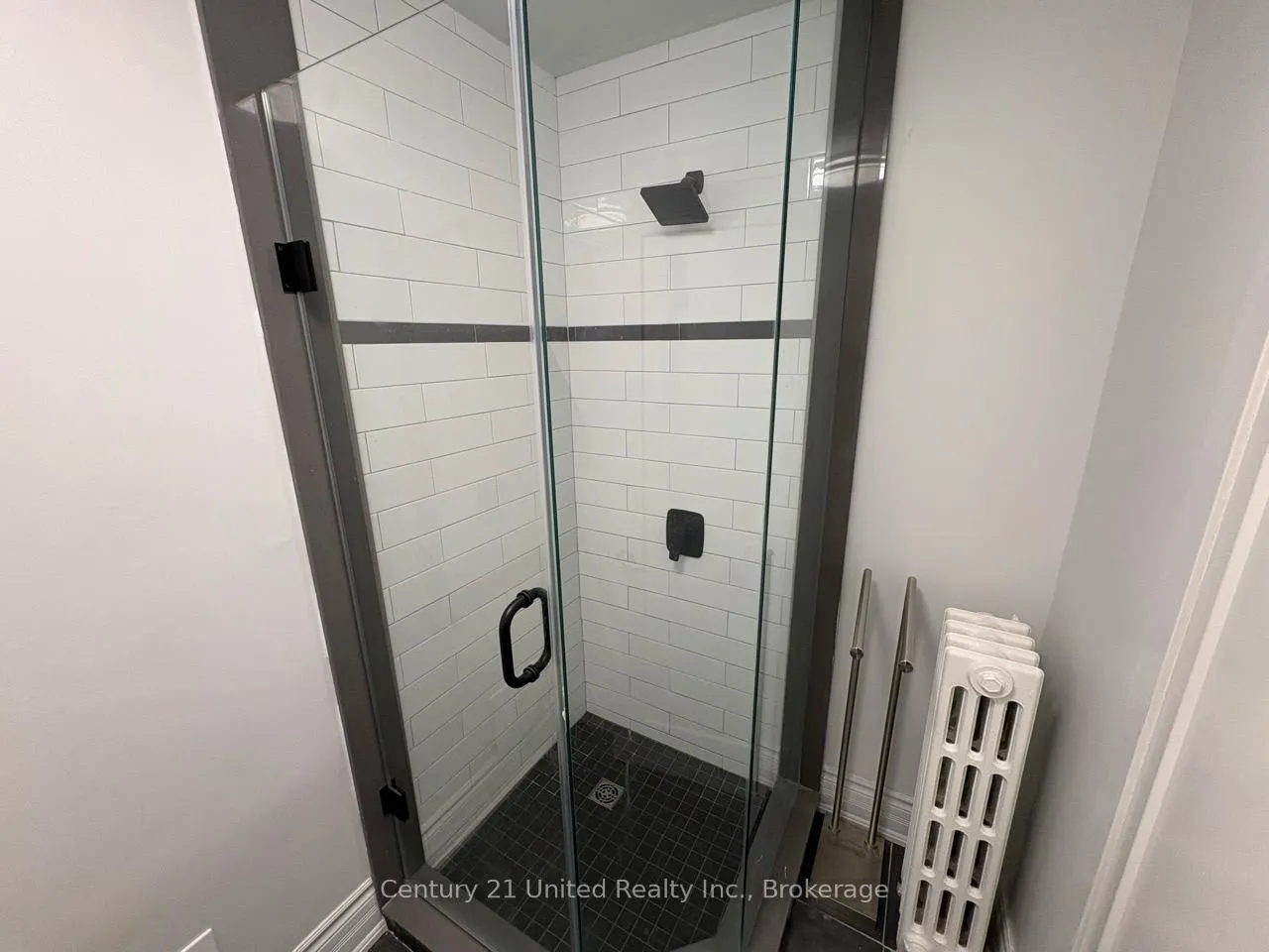 Photo 12 of Unit 4, 172.5 Hunter Street W, Peterborough, Town Ward 3 — HOMEH