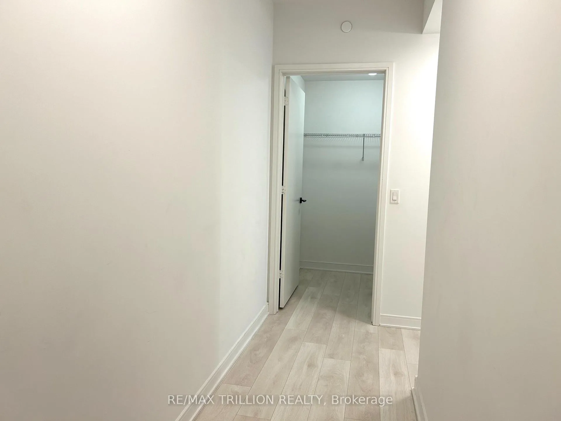 Photo 2 of Unit S516, 180 Mill Street, Toronto, Waterfront Communities — HOMEH