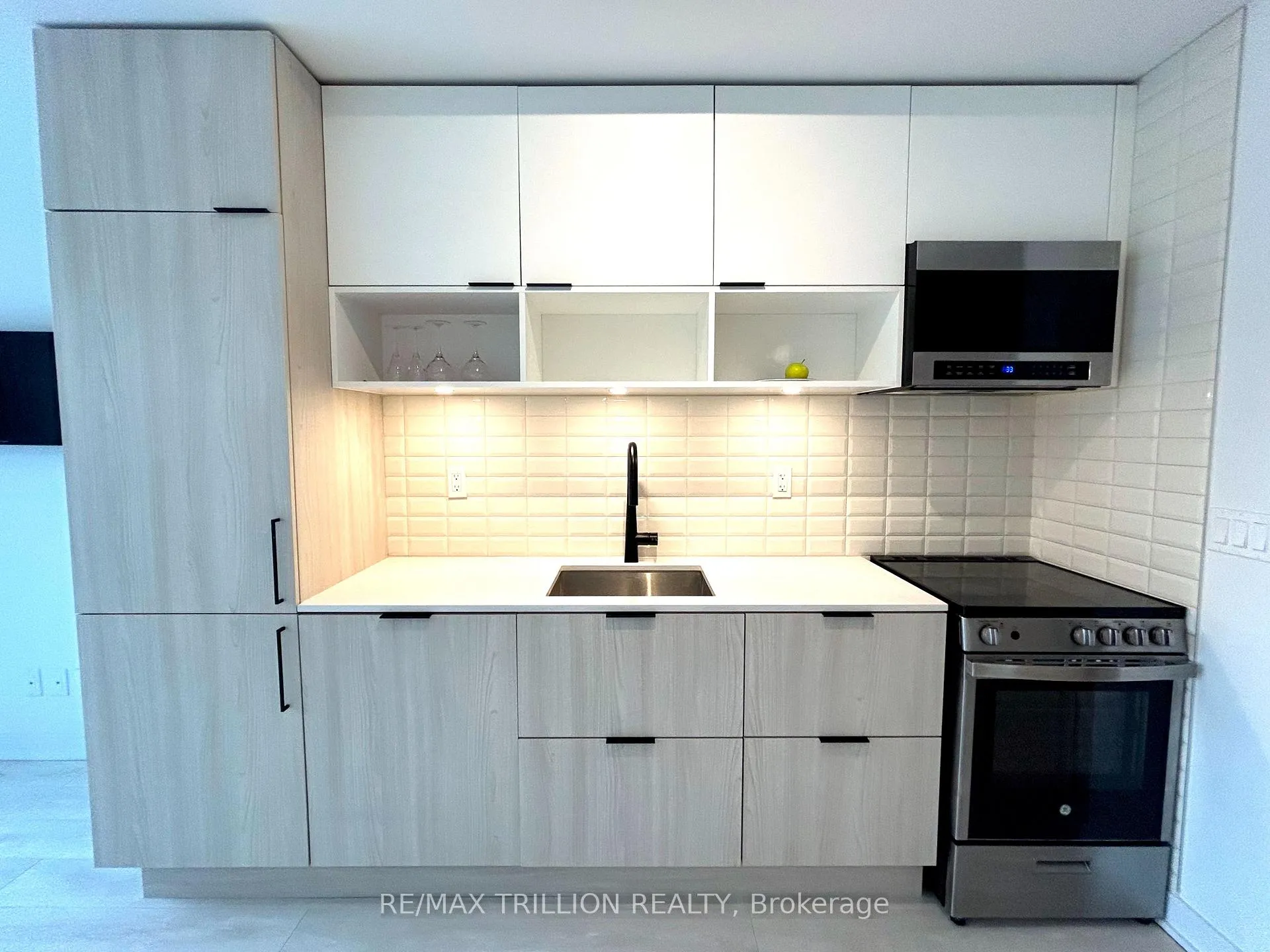 Photo 8 of Unit S516, 180 Mill Street, Toronto, Waterfront Communities — HOMEH