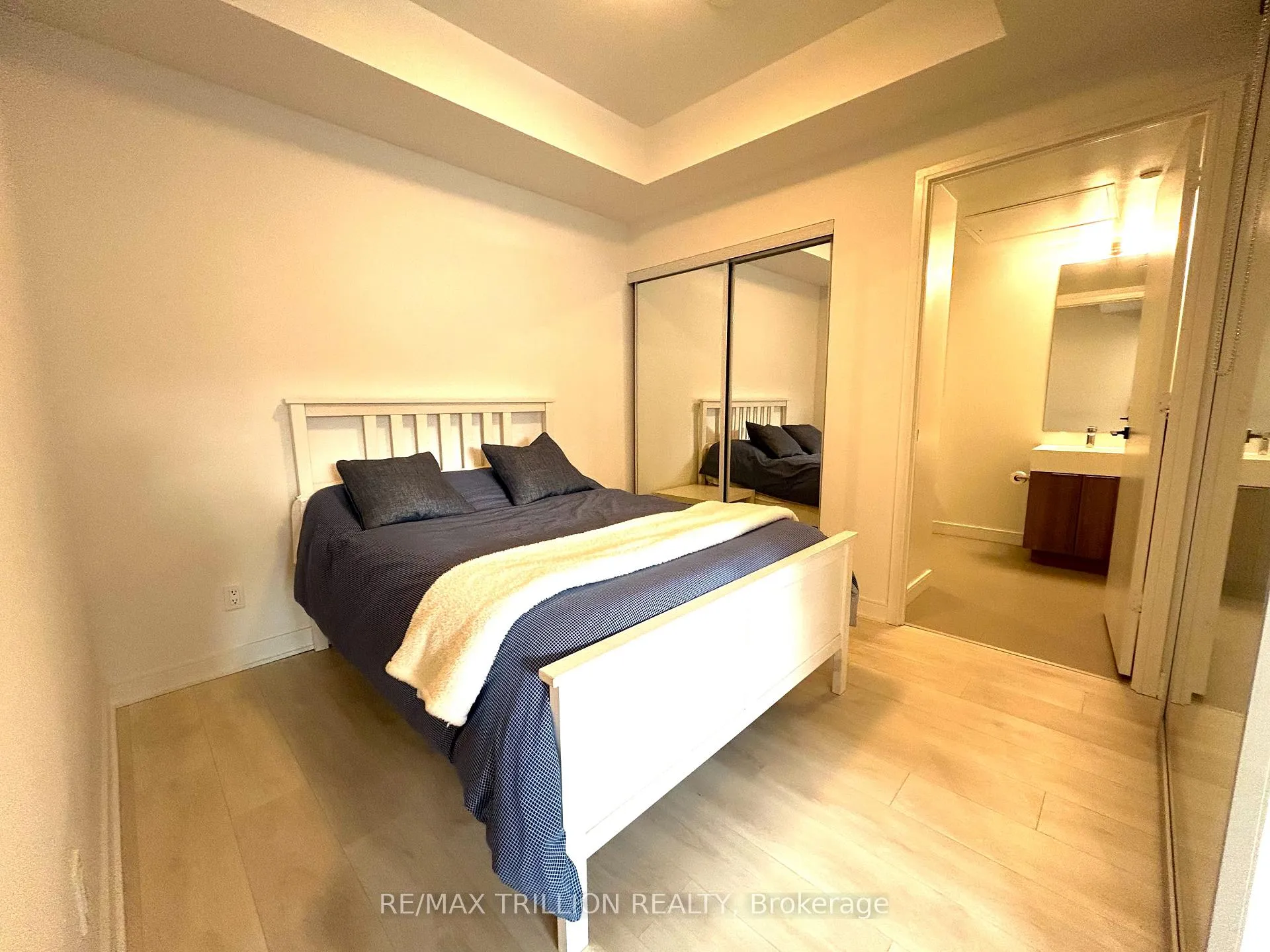 Photo 9 of Unit S516, 180 Mill Street, Toronto, Waterfront Communities — HOMEH
