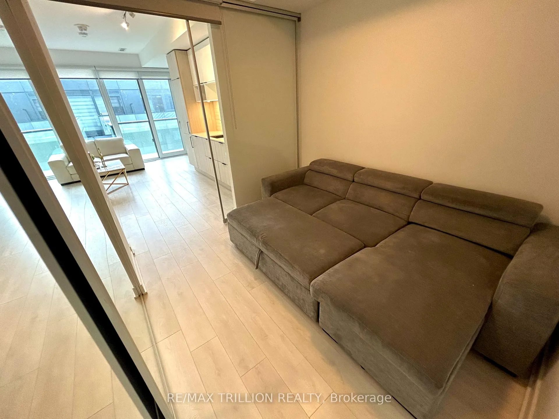 Photo 13 of Unit S516, 180 Mill Street, Toronto, Waterfront Communities — HOMEH