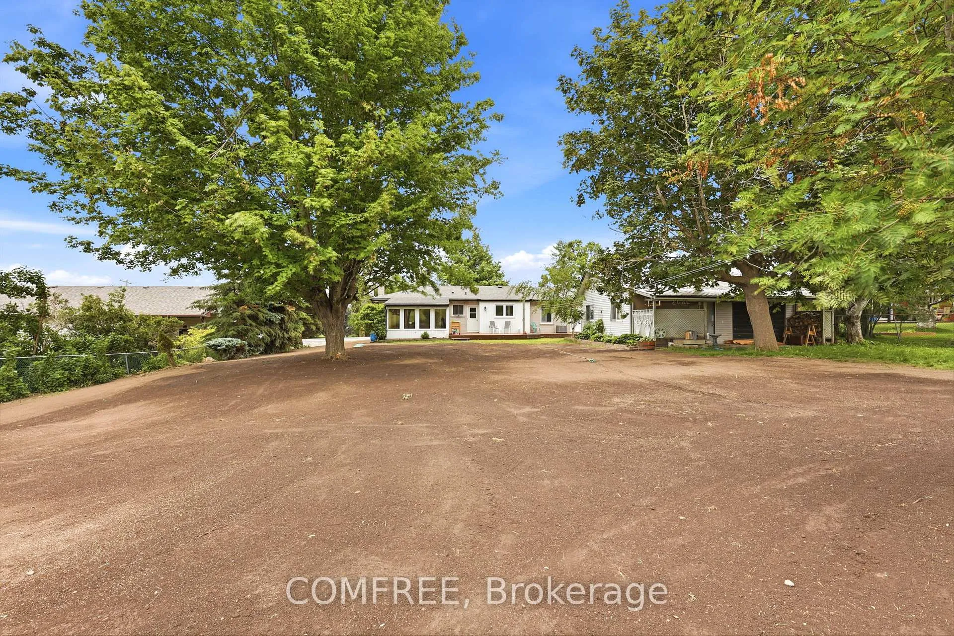 Photo 2 of 1408 Yankee Line, Selwyn — HOMEH