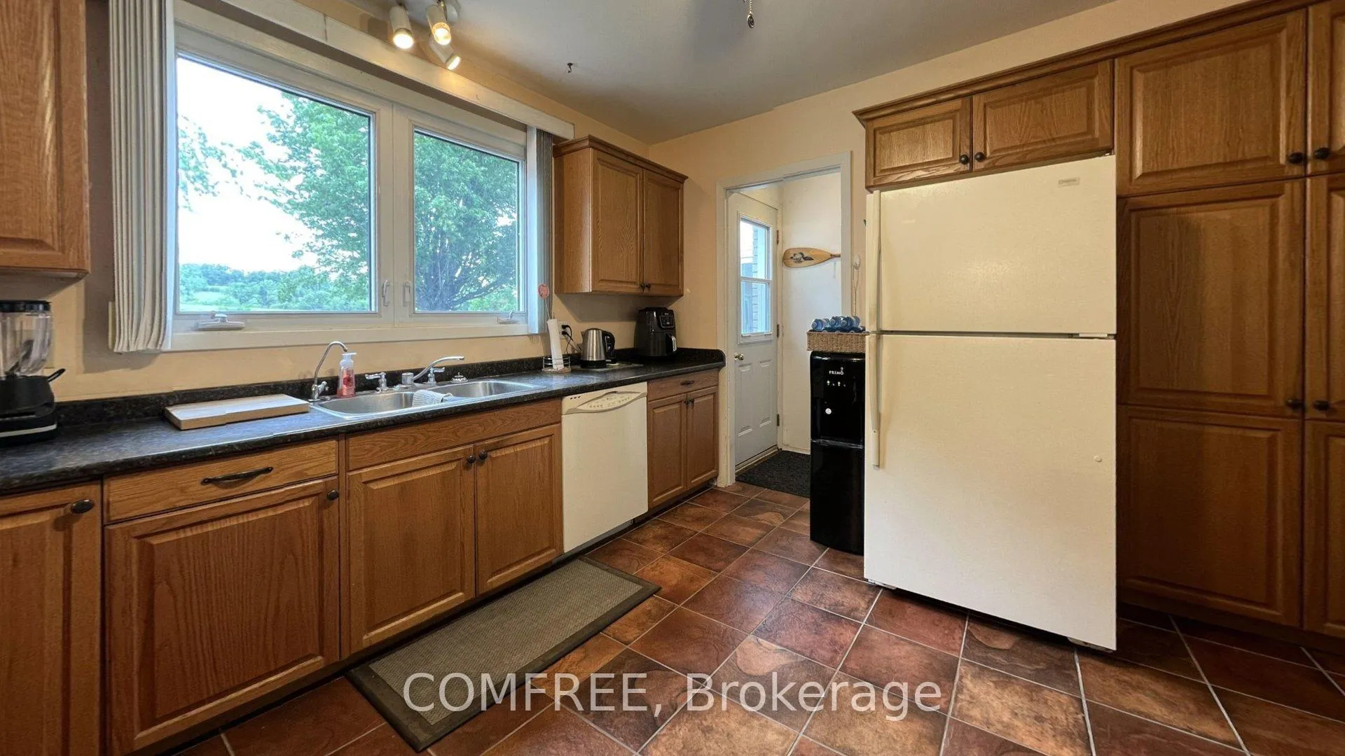 Photo 13 of 1408 Yankee Line, Selwyn — HOMEH