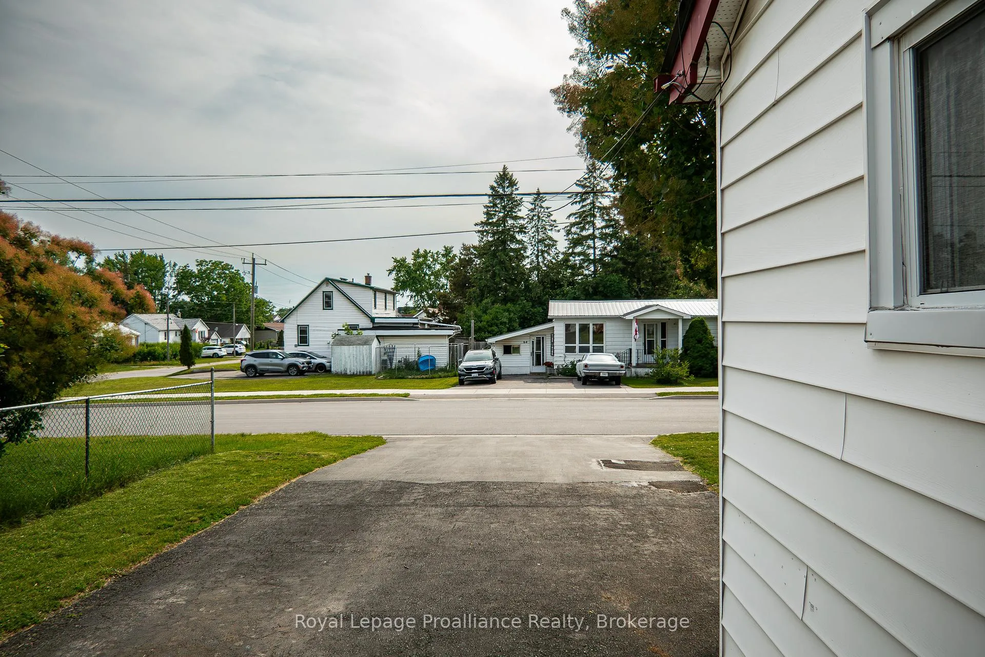 Photo 42 of 61 Orchard Drive, Belleville, Belleville Ward — HOMEH