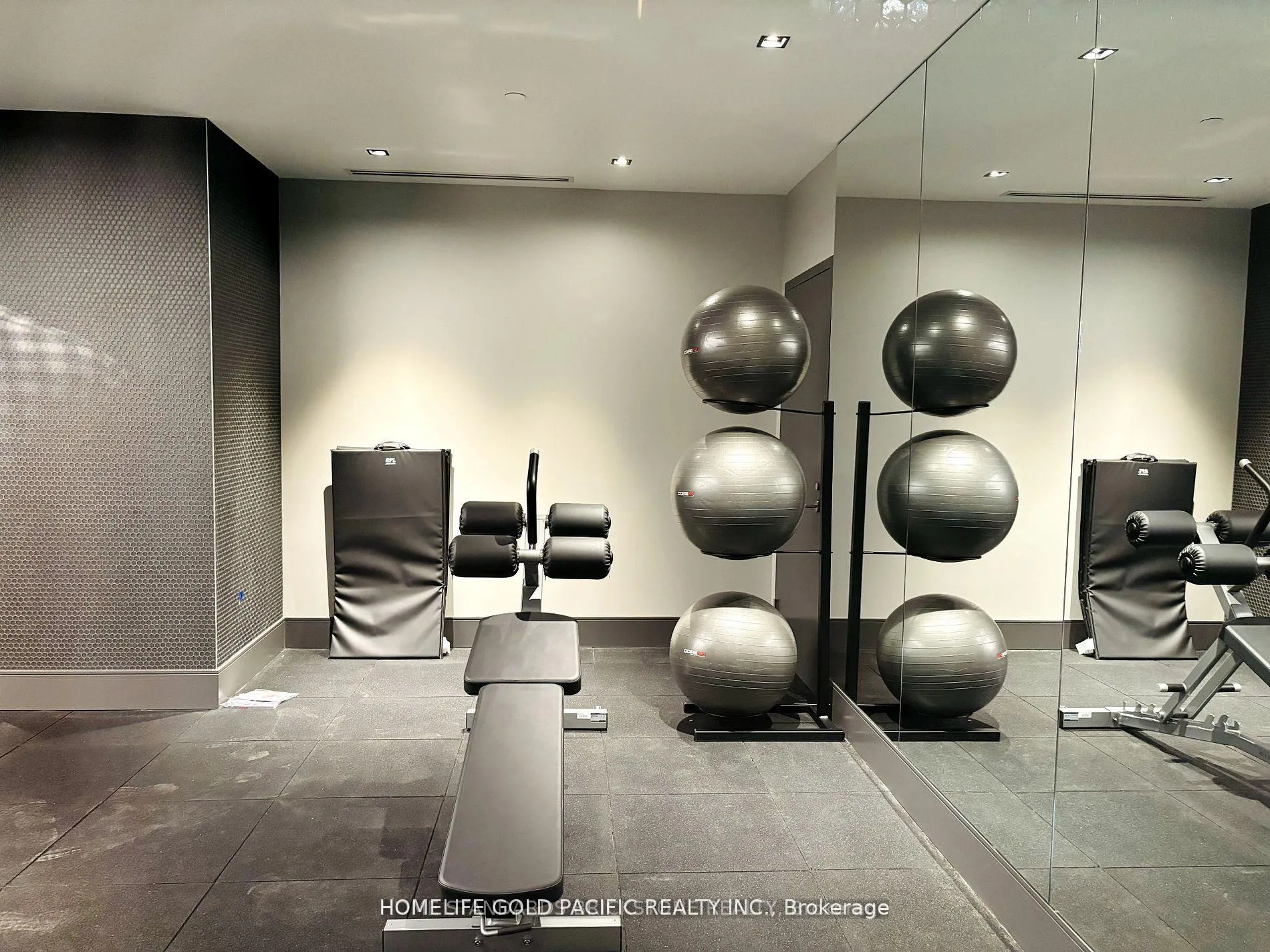 Photo 14 of Unit 3507, 8 Widmer Street, Toronto, Waterfront Communities — HOMEH