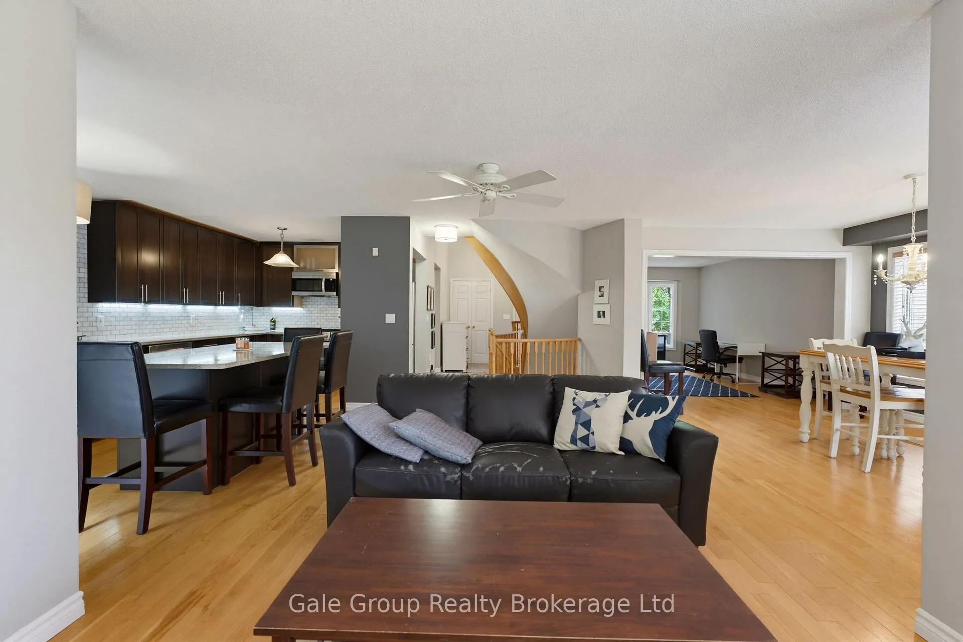 Photo 11 of 209 Hilltop Drive, North Dumfries — HOMEH