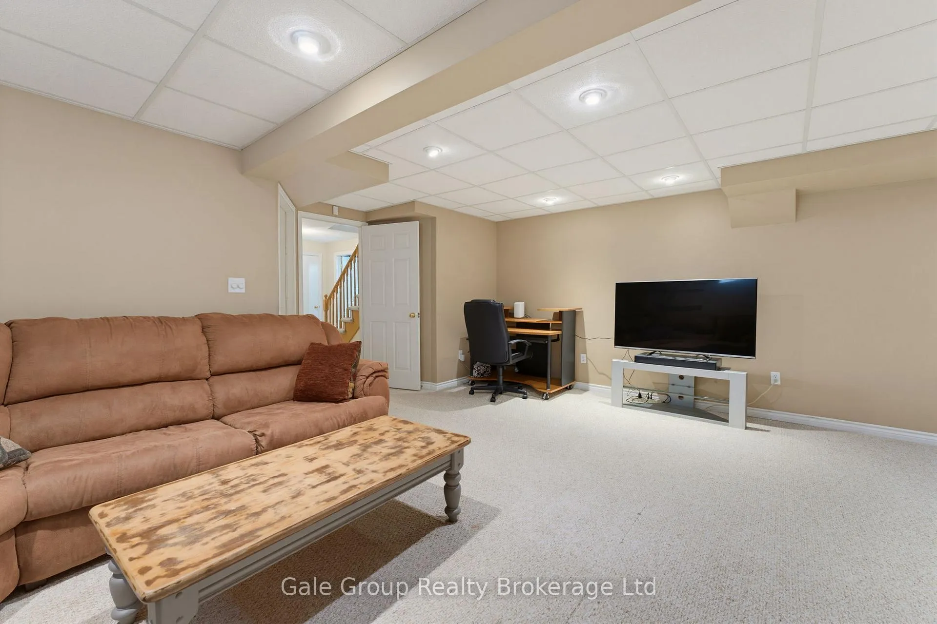 Photo 26 of 209 Hilltop Drive, North Dumfries — HOMEH