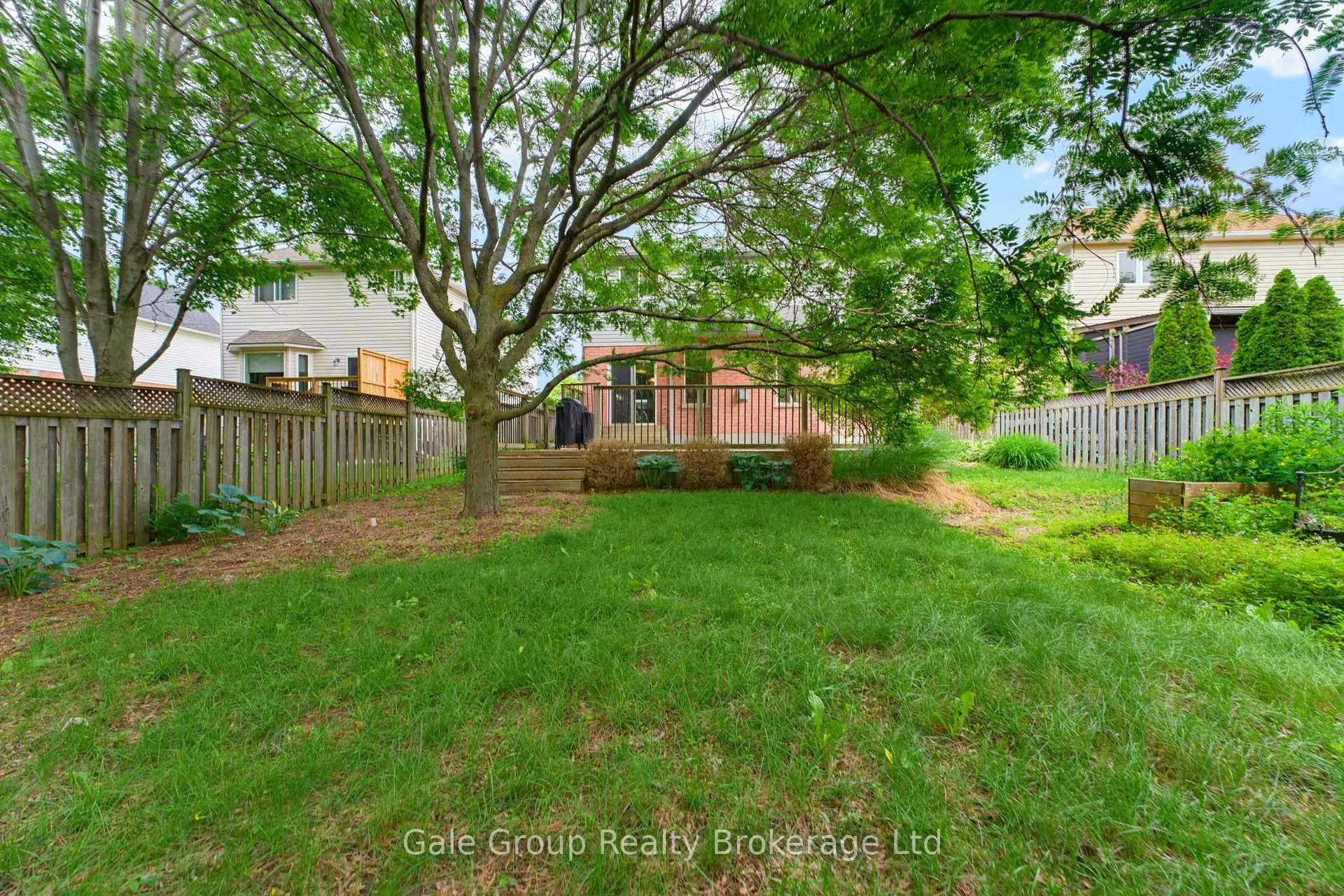 Photo 34 of 209 Hilltop Drive, North Dumfries — HOMEH