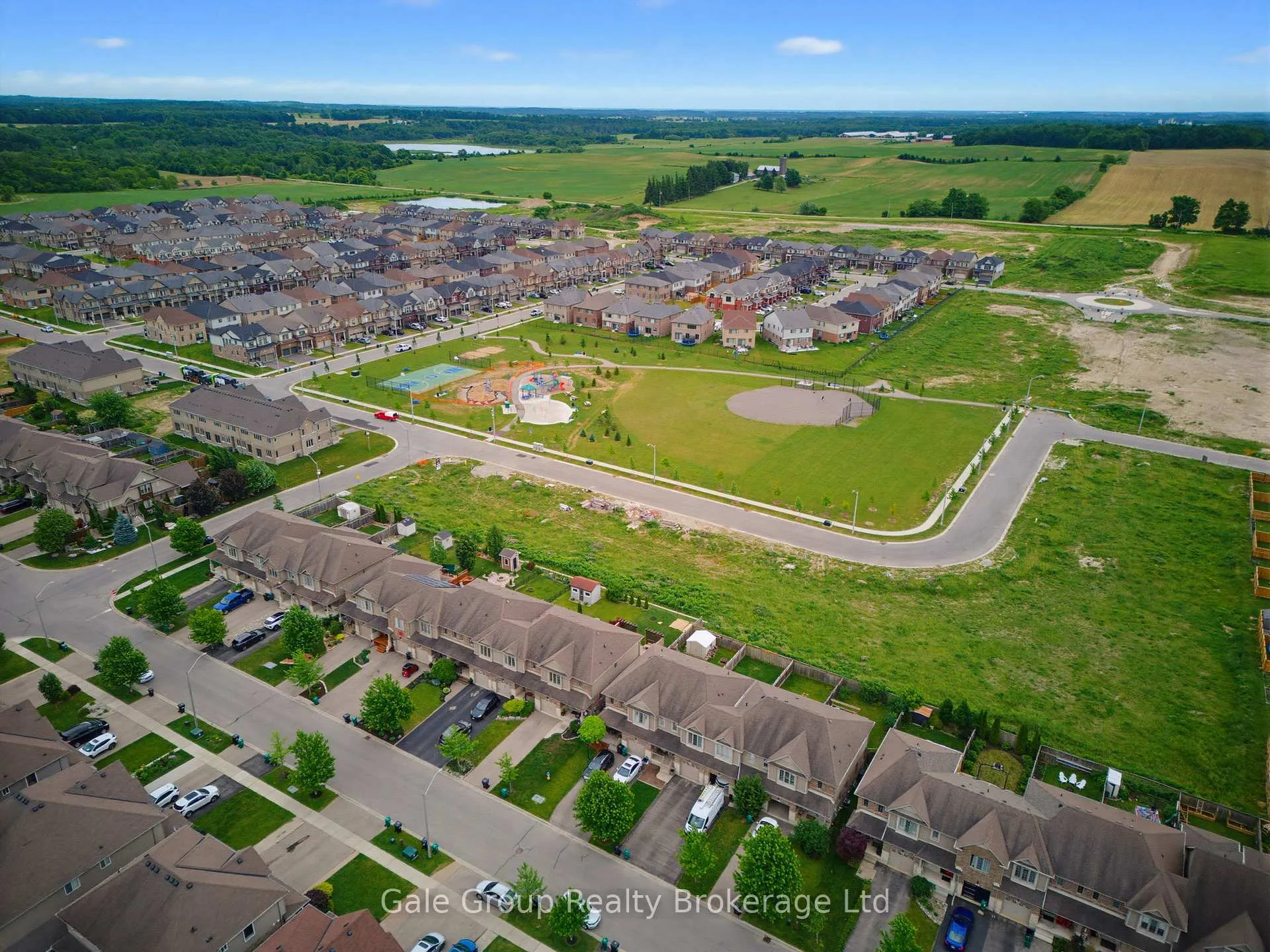 Photo 39 of 209 Hilltop Drive, North Dumfries — HOMEH