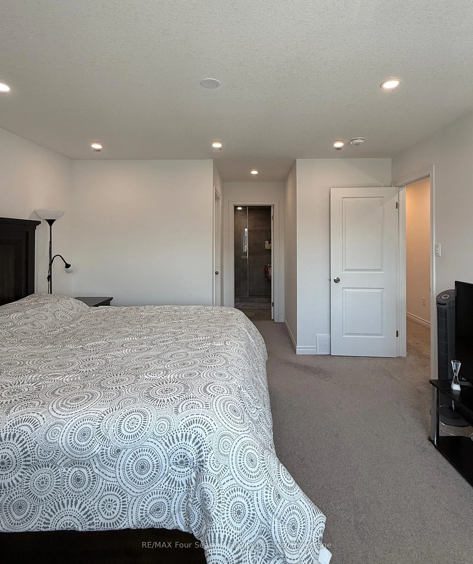 Photo 4 of 72 McLean Avenue, Collingwood — HOMEH